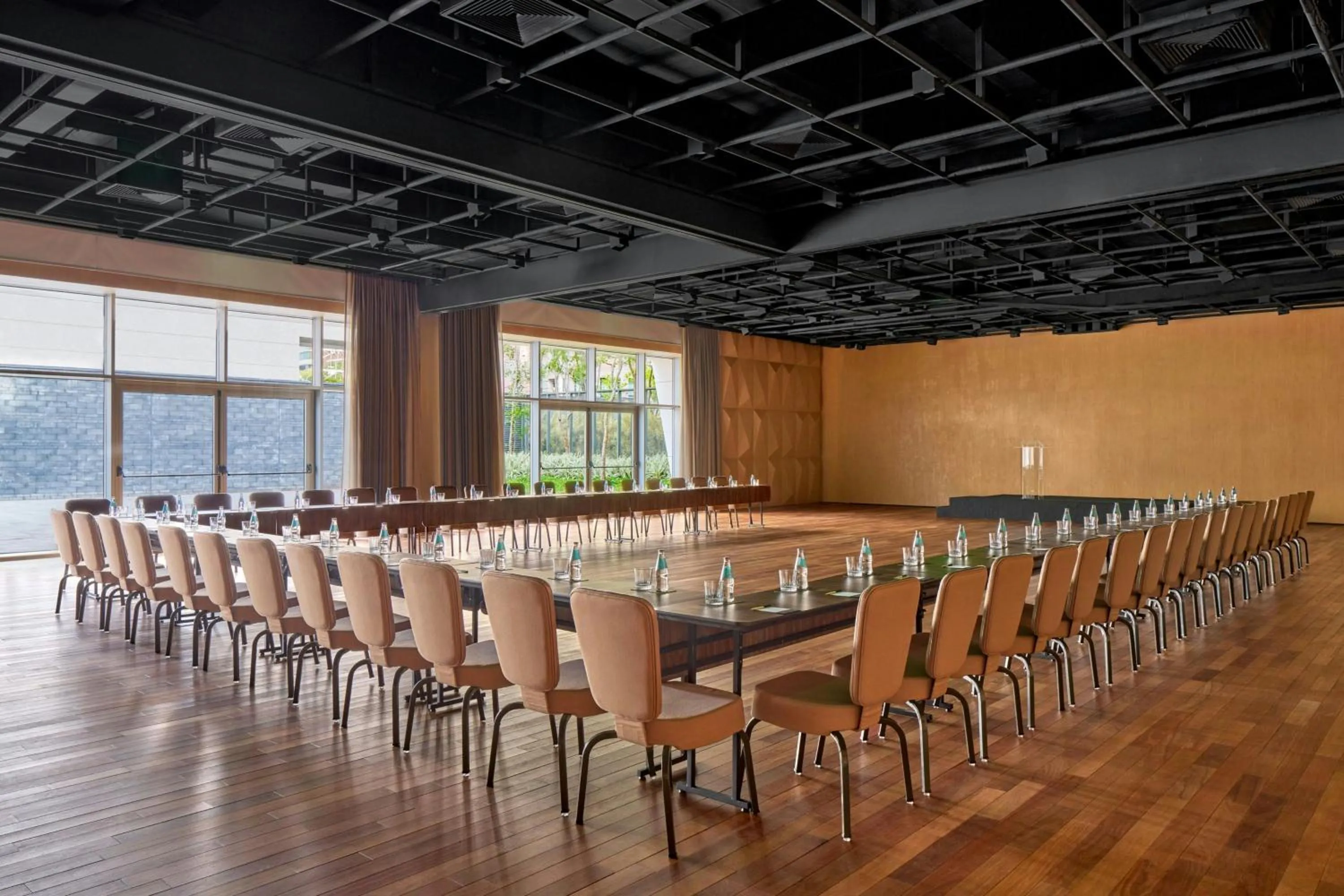 Meeting/conference room in W Sao Paulo