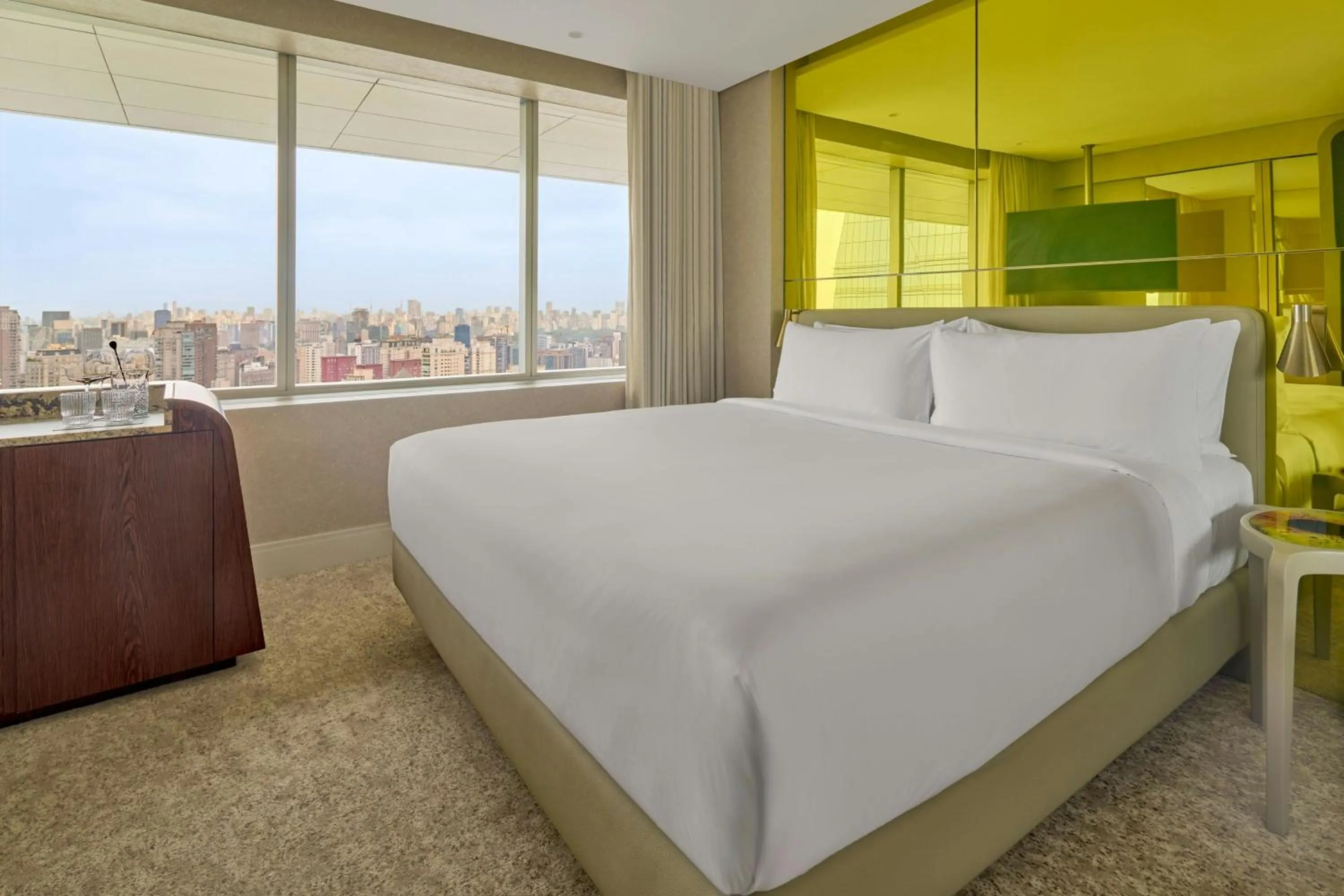 Photo of the whole room, Bed in W Sao Paulo