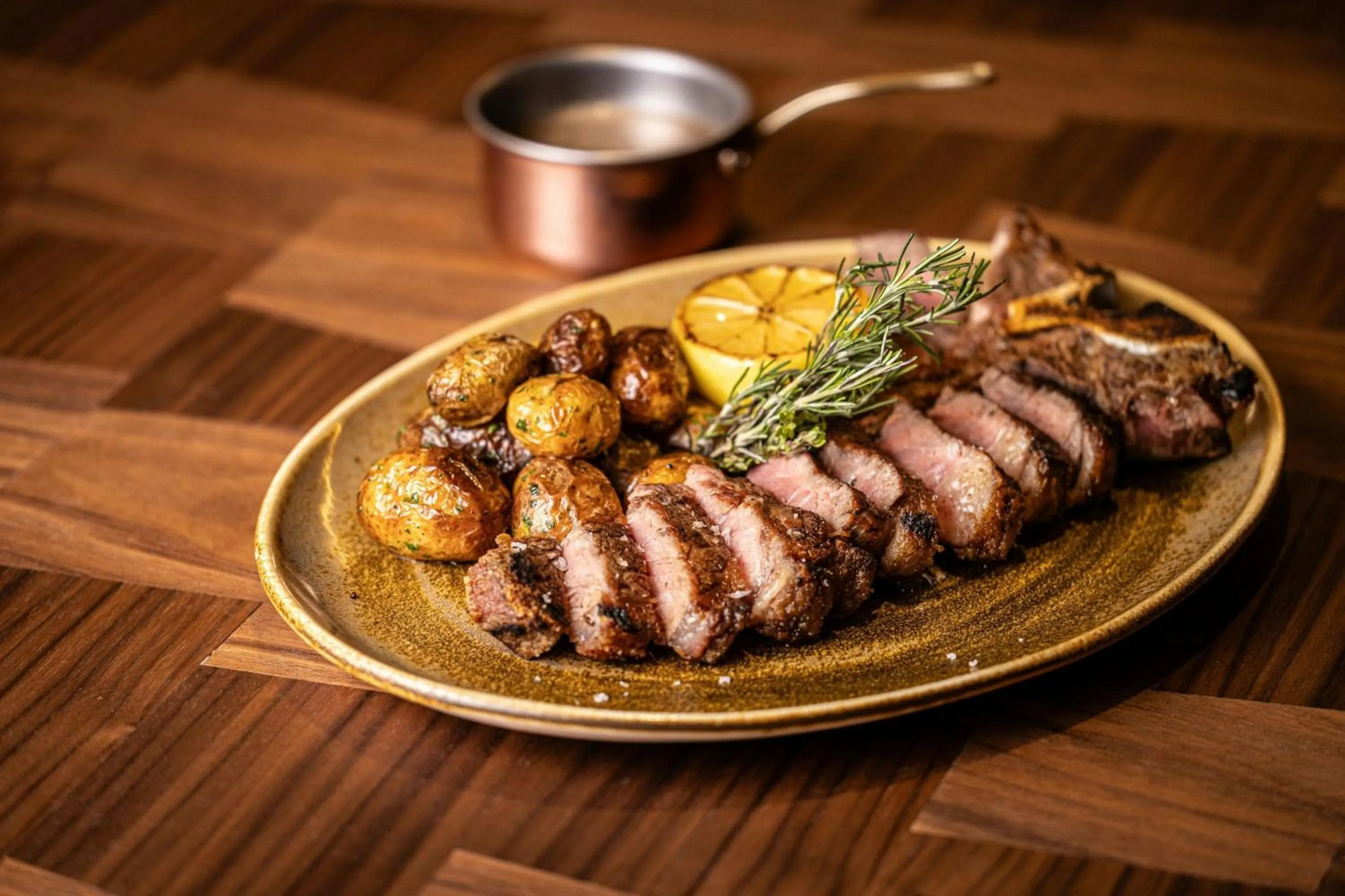 Restaurant/places to eat in W Sao Paulo