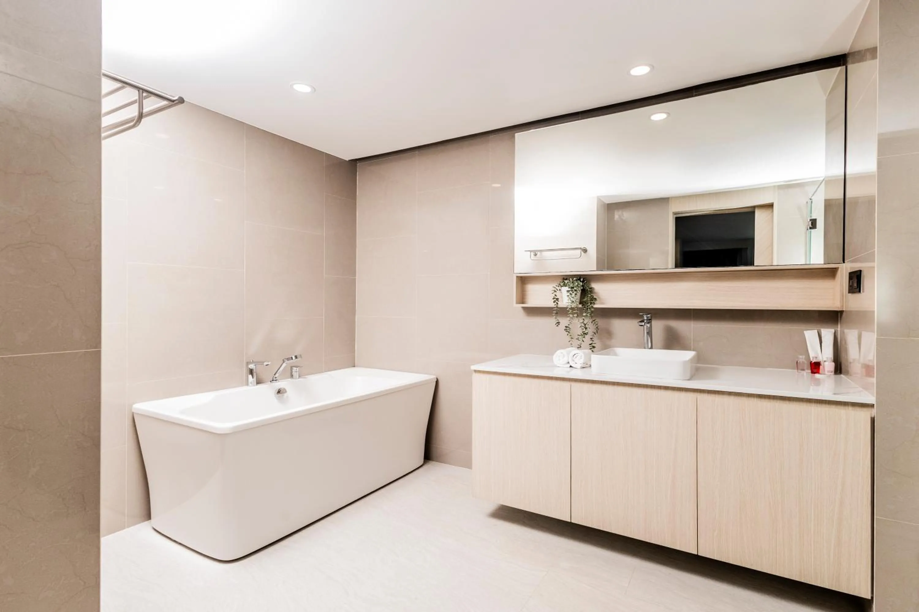 Bathroom in Duplex Liora 1BR PoolsGym Shuttle to Nai Harn
