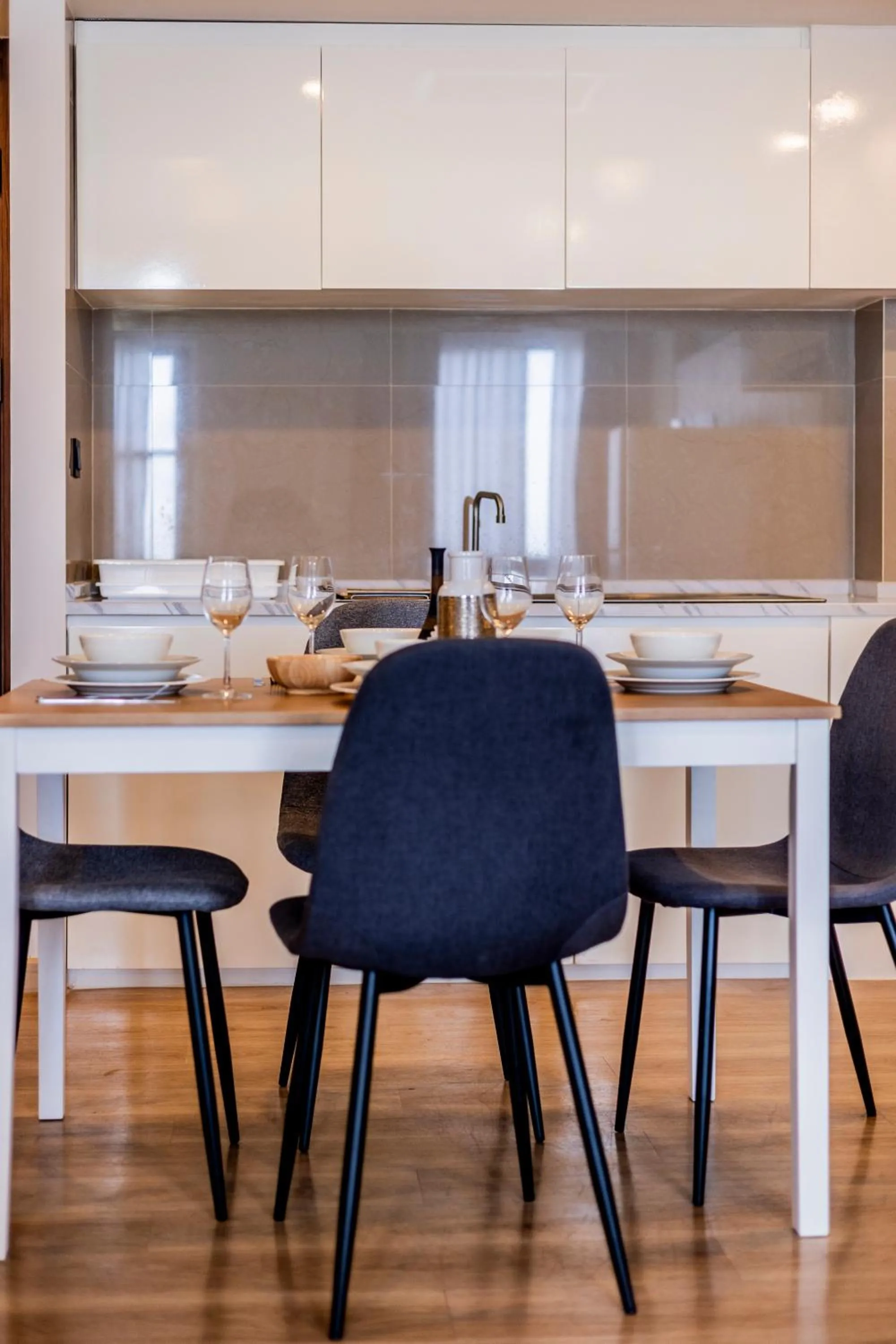 Kitchen or kitchenette in Duplex Liora 1BR PoolsGym Shuttle to Nai Harn
