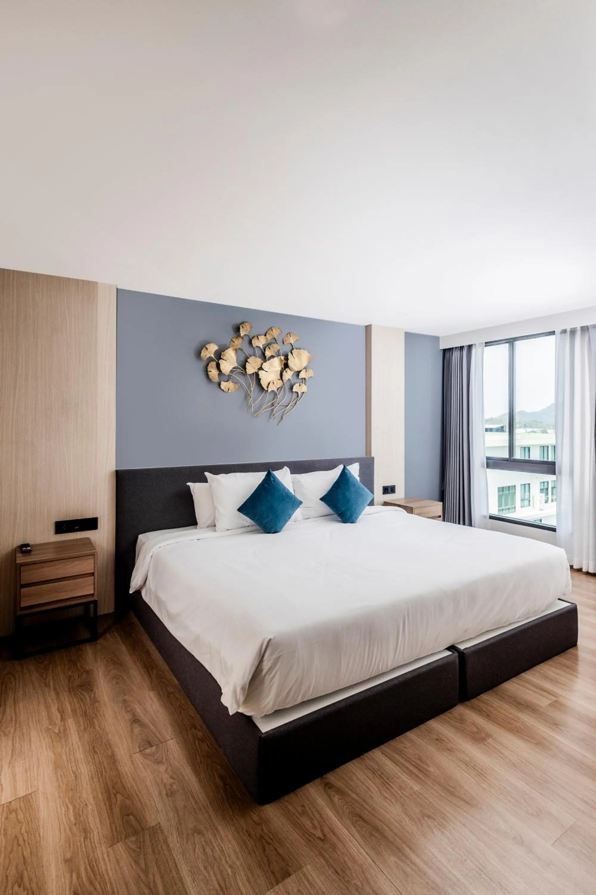 Bed in Duplex Liora 1BR PoolsGym Shuttle to Nai Harn