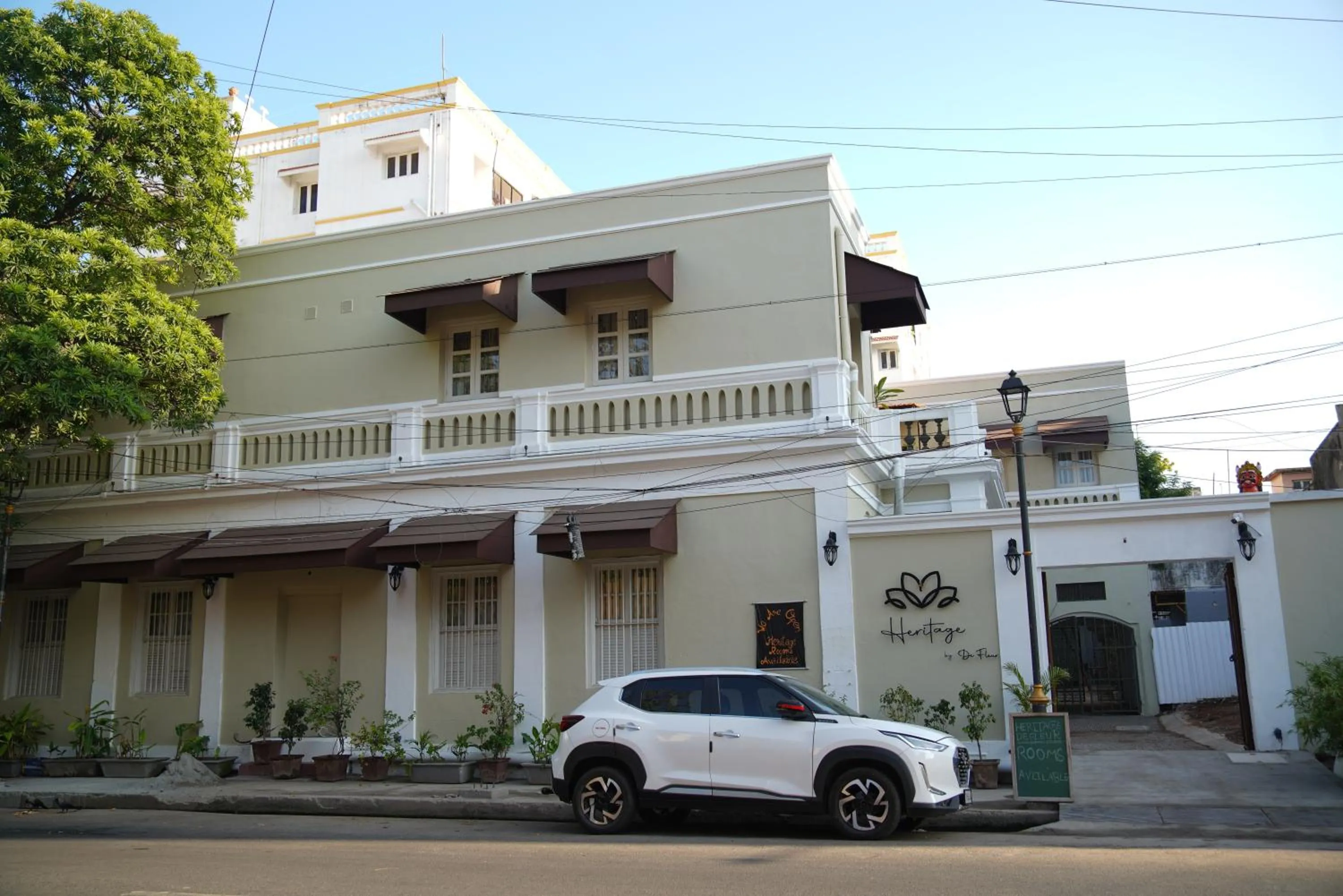 Street view in Heritage by DeFleur