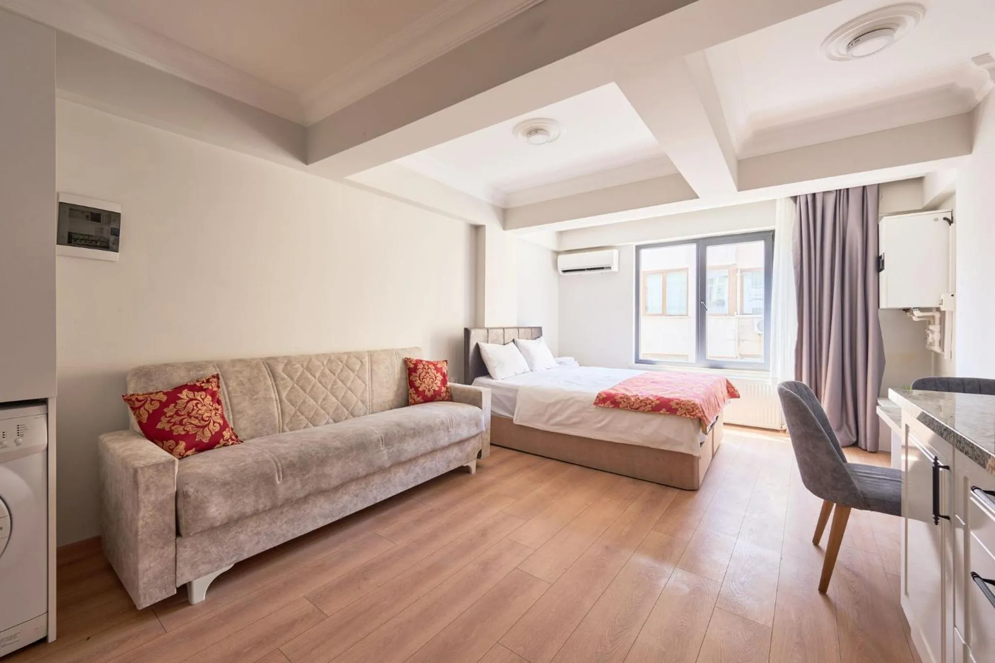 Bed in aymira hotel pangaltı