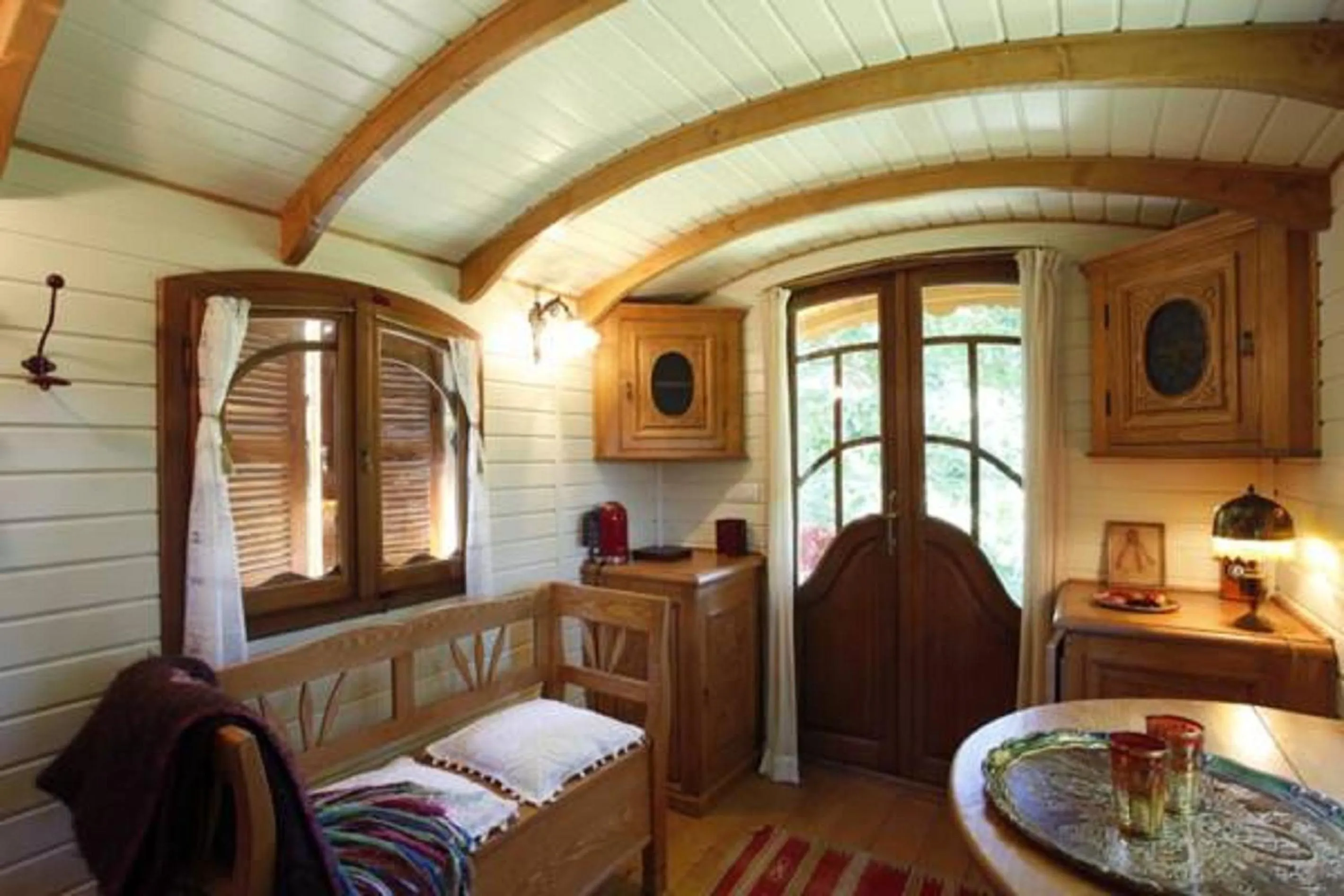 Seating area in La Hulotte