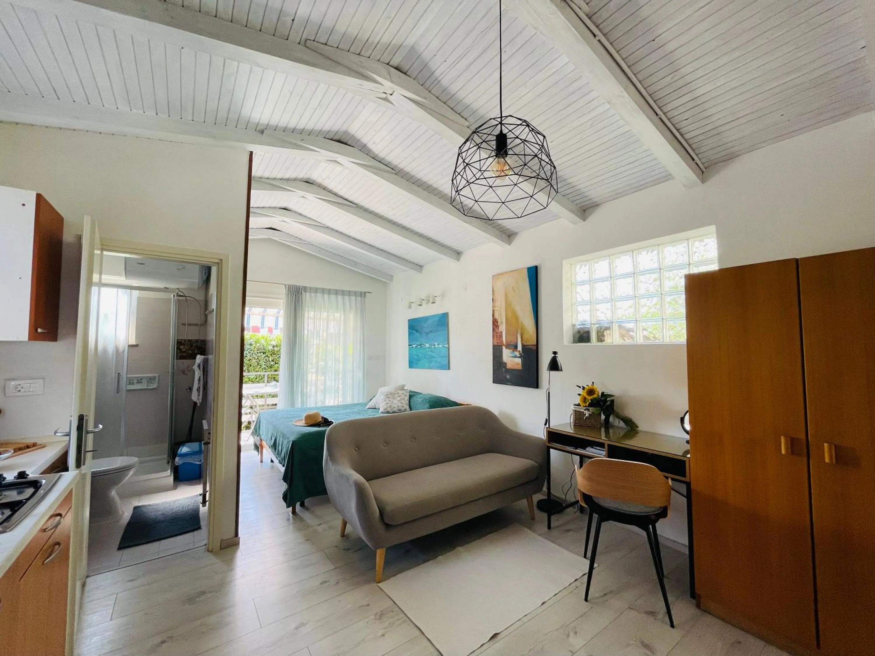 Photo of the whole room in Pasiflora Studio