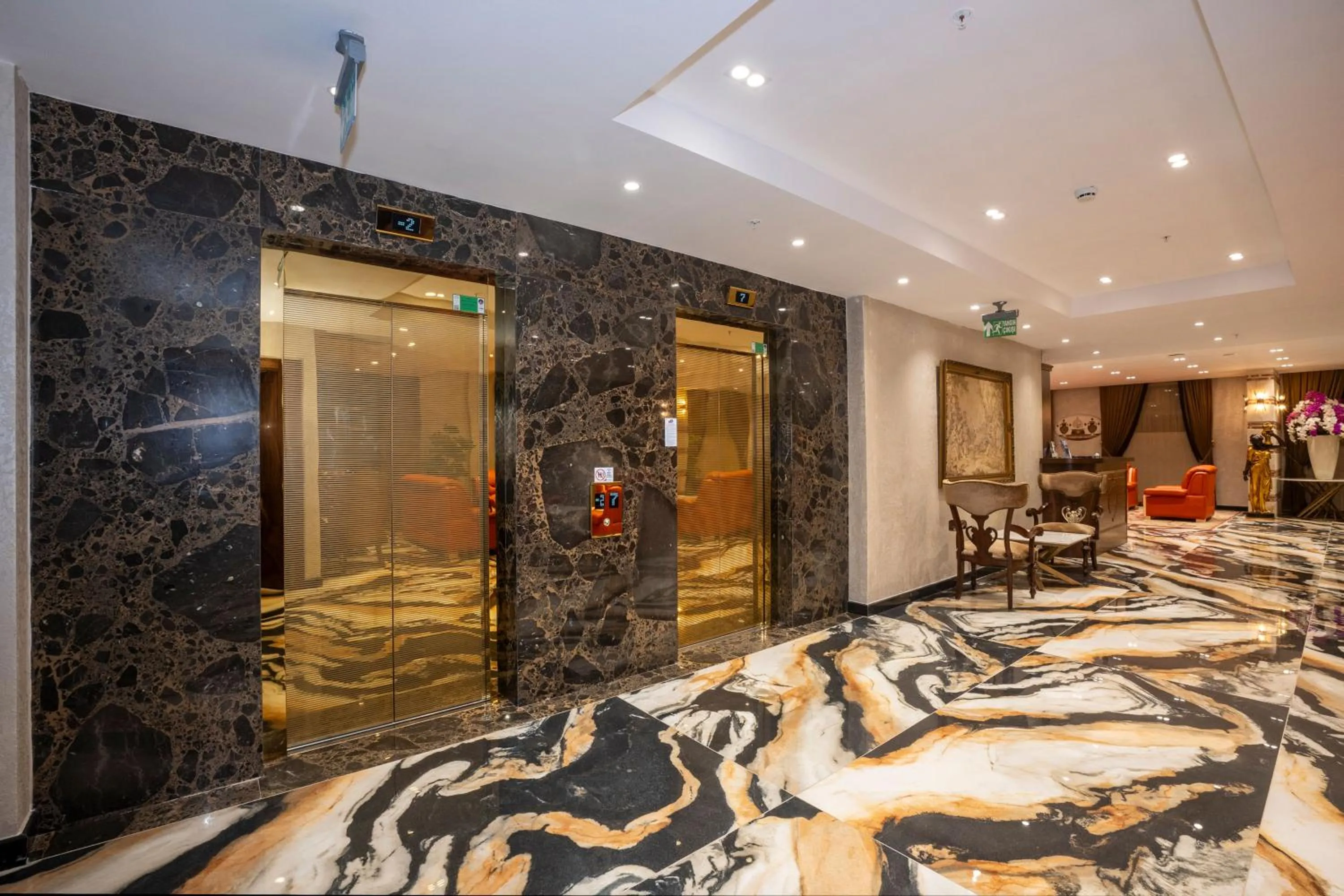 elevator in Icon Hotel Bomonti