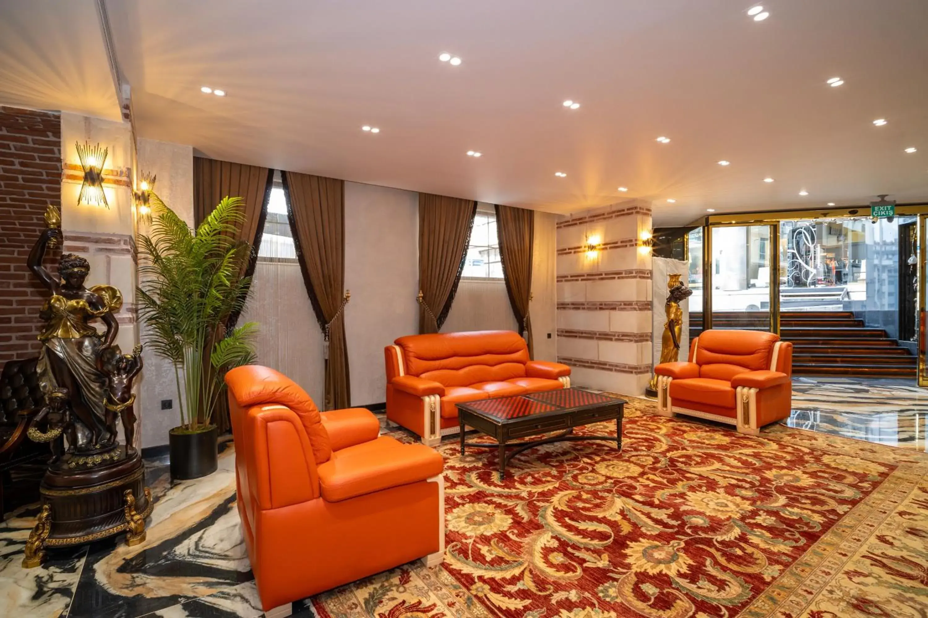 Lobby or reception in Icon Hotel Bomonti Lobby or reception in Icon Hotel Bomonti