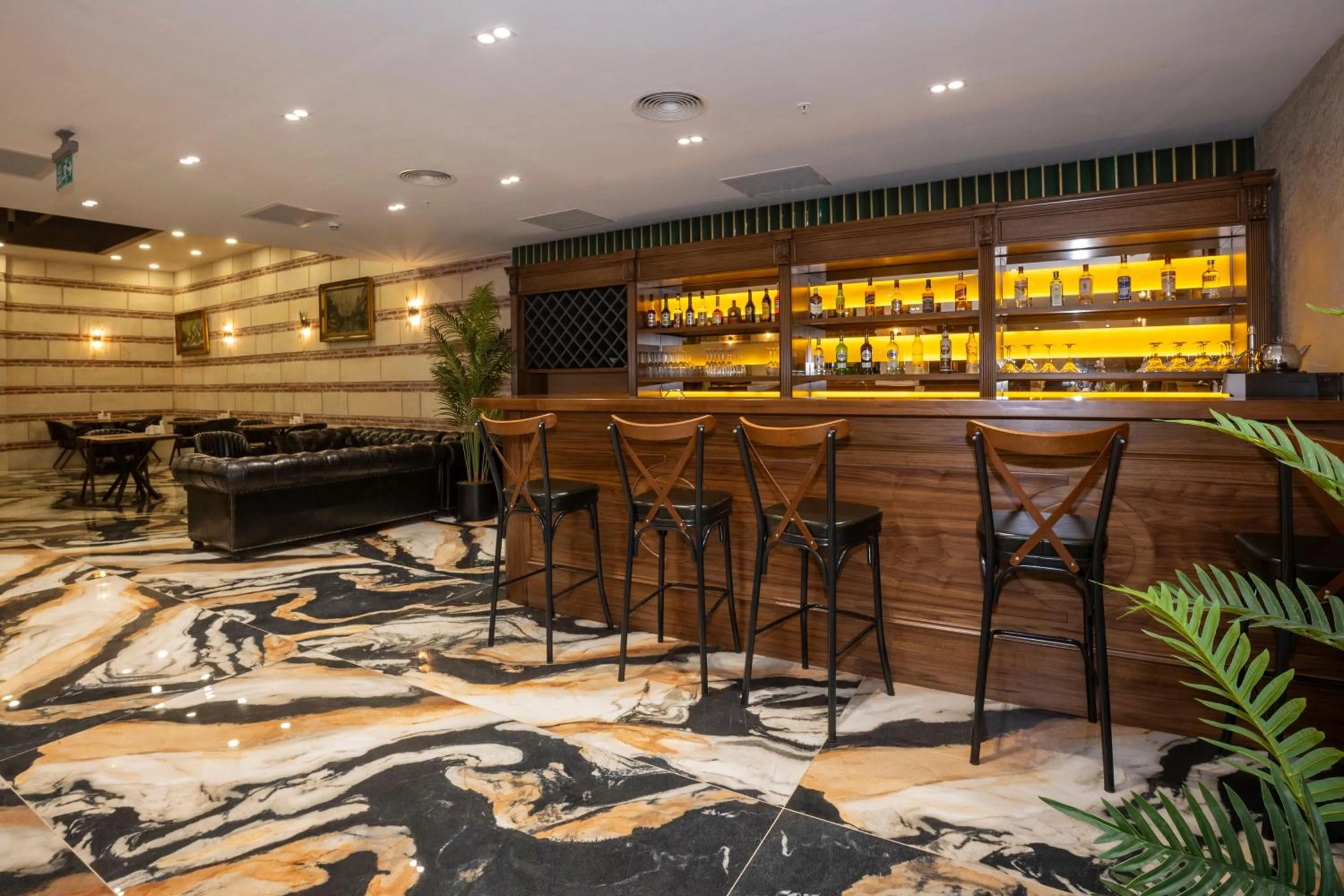 Lounge or bar in Icon Hotel Bomonti