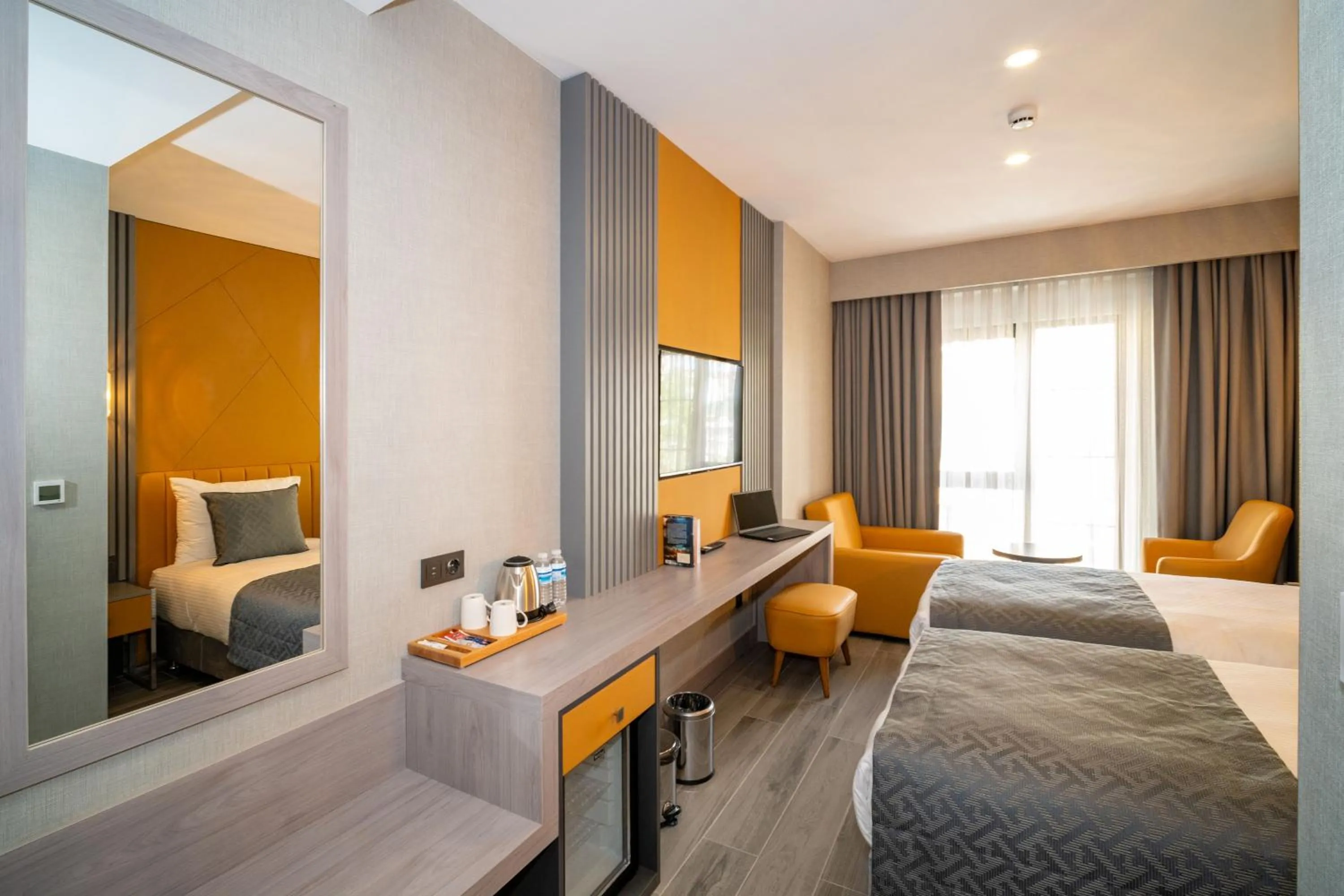 Photo of the whole room, Bed in Icon Hotel Bomonti