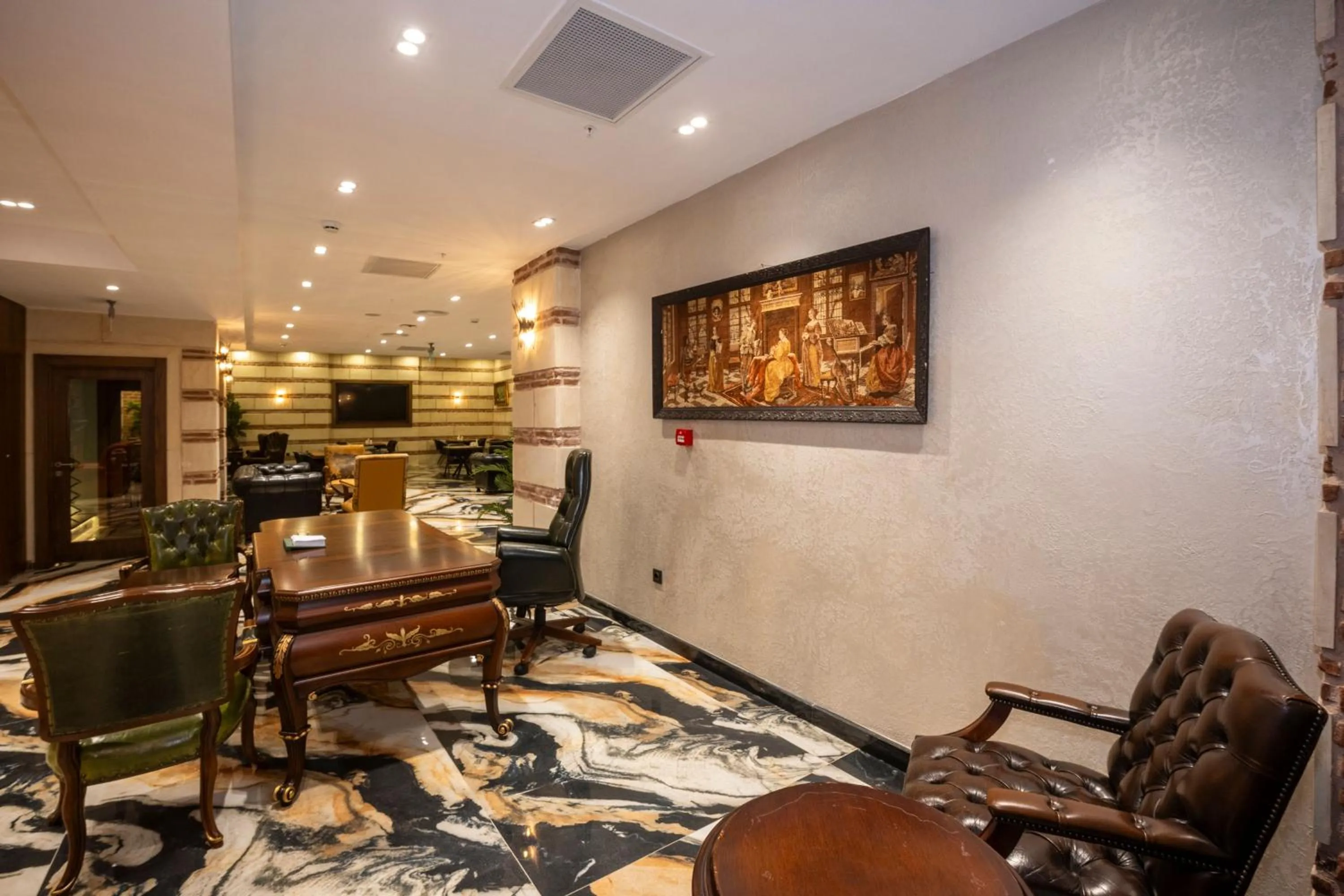 concierge in Icon Hotel Bomonti