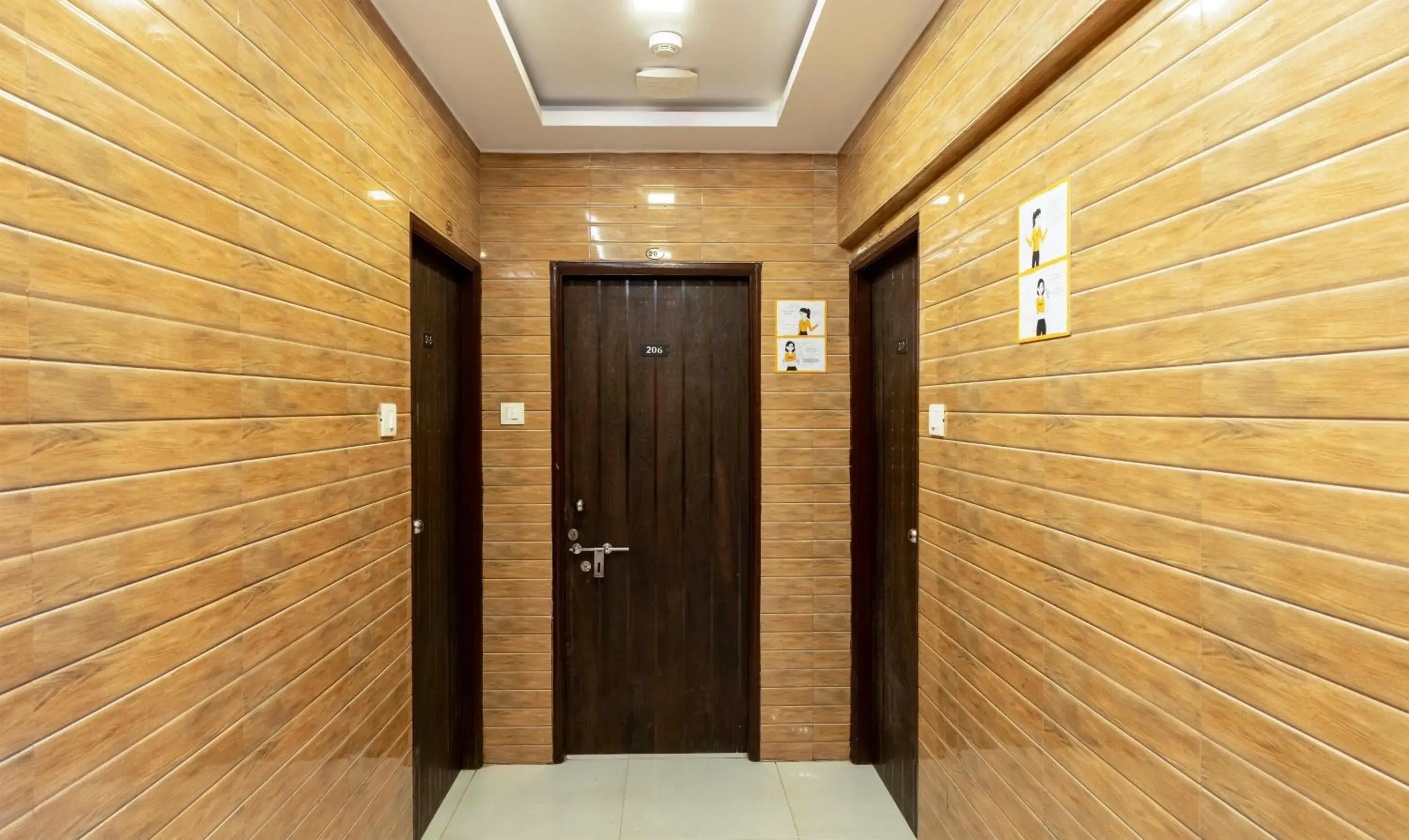 Lobby or reception in Itsy Hotels Bindra Elite Lobby or reception in Itsy Hotels Bindra Elite