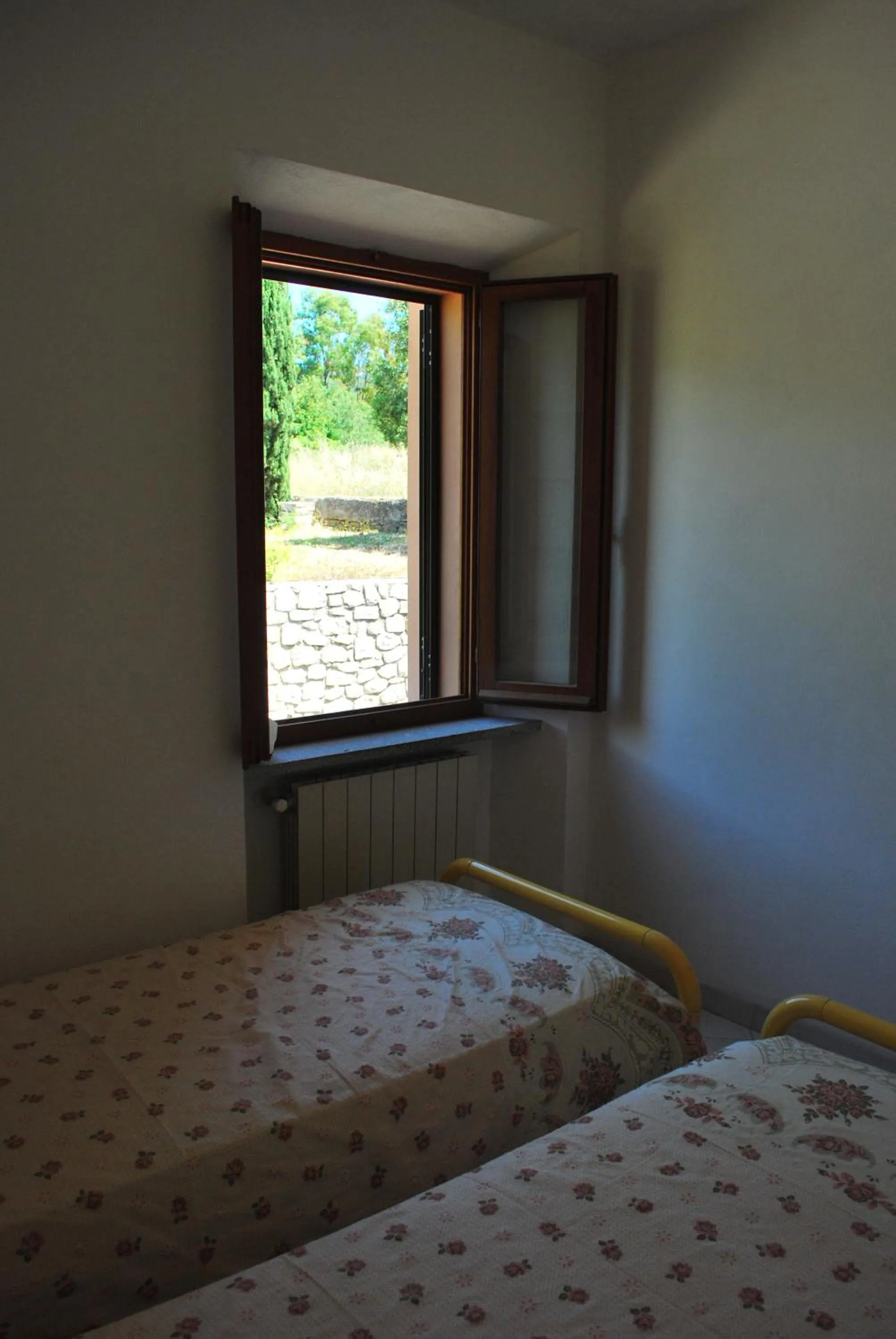 Bedroom, Bed in Casa Rosada - Piscina, aria condizionata, terrazze e posti auto