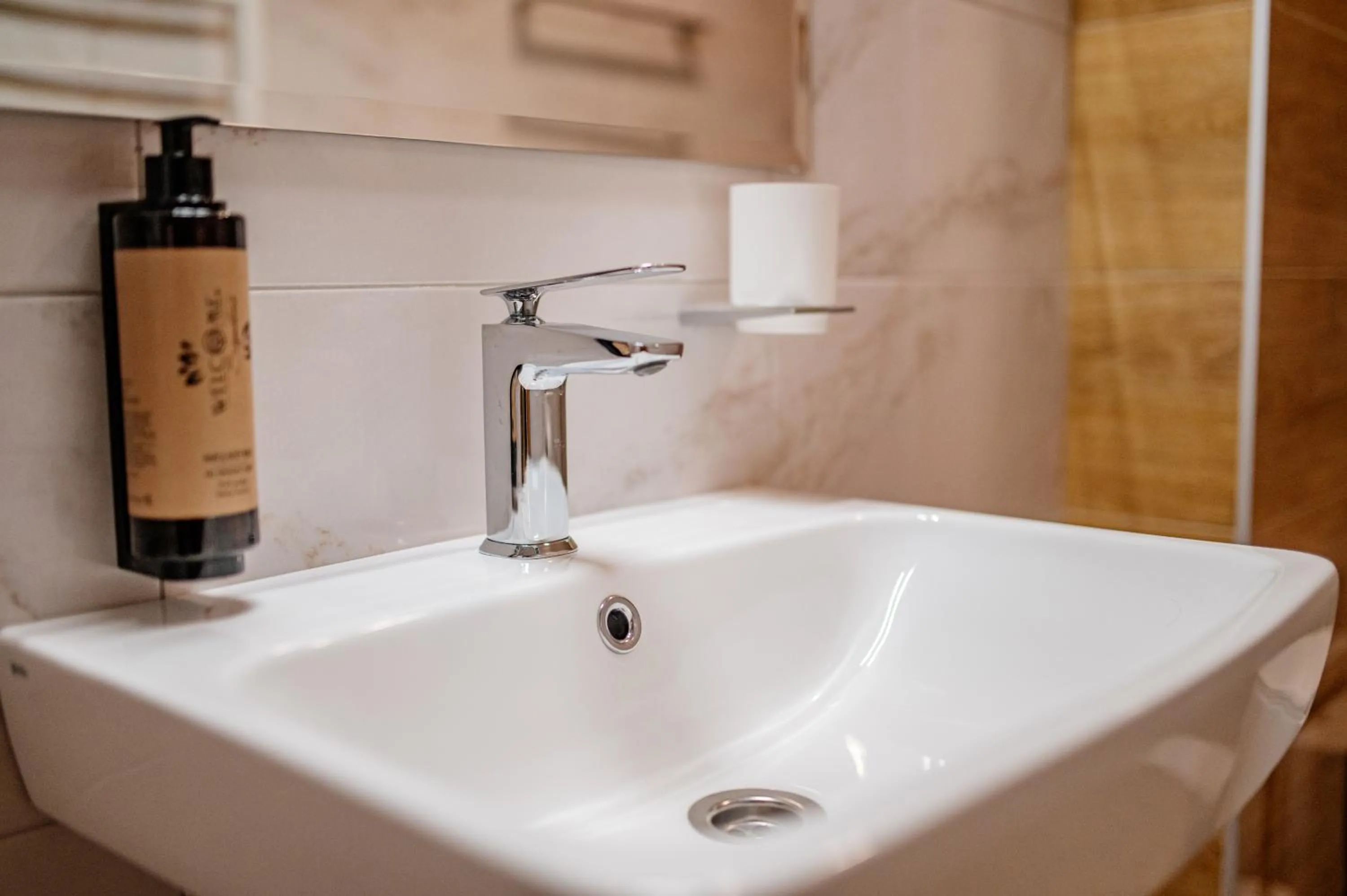 Bathroom in Hotel Zlatni bor