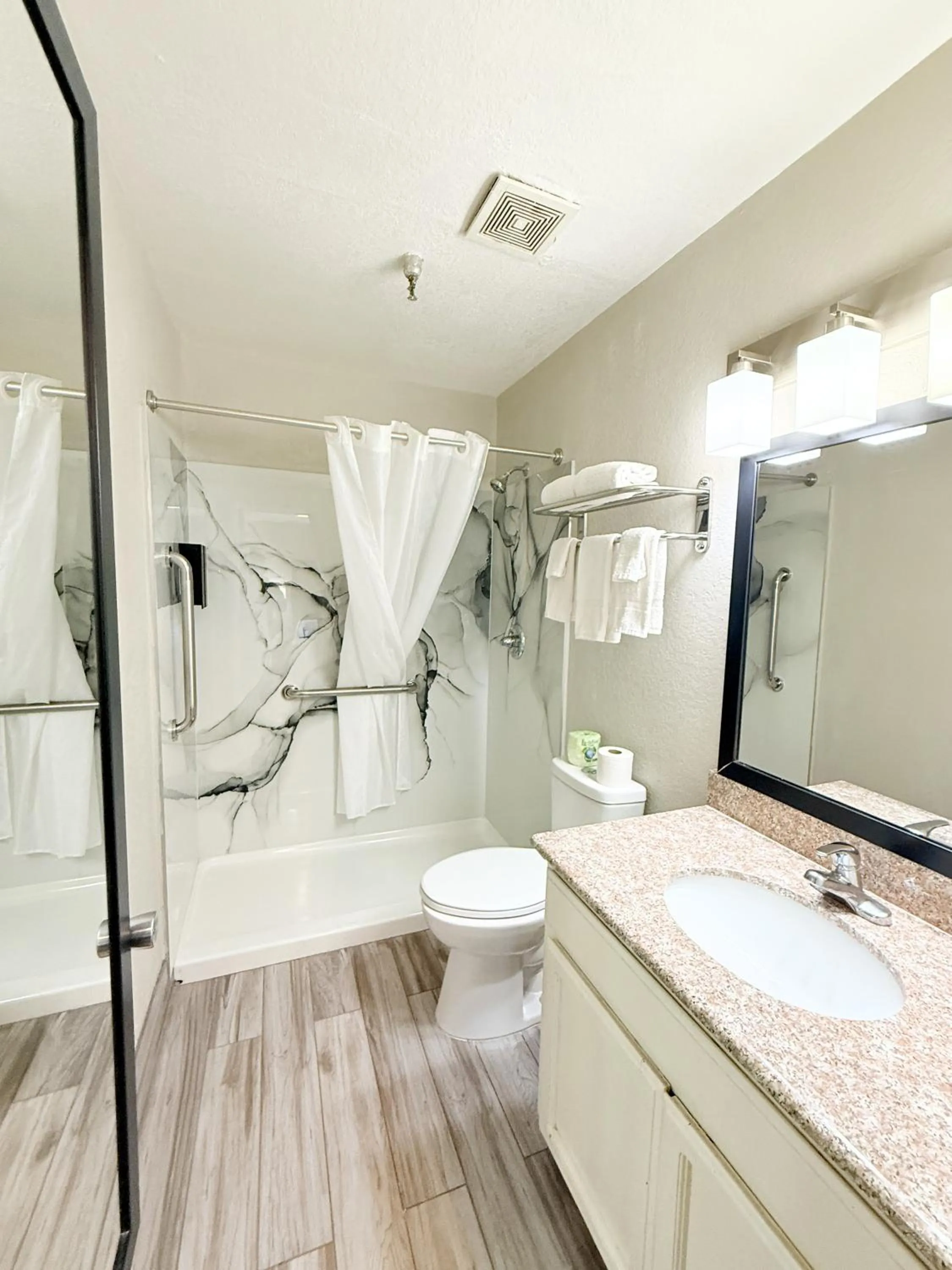 Bathroom in Studio 6 Suites Tucson, AZ Airport Kino Sports Complex