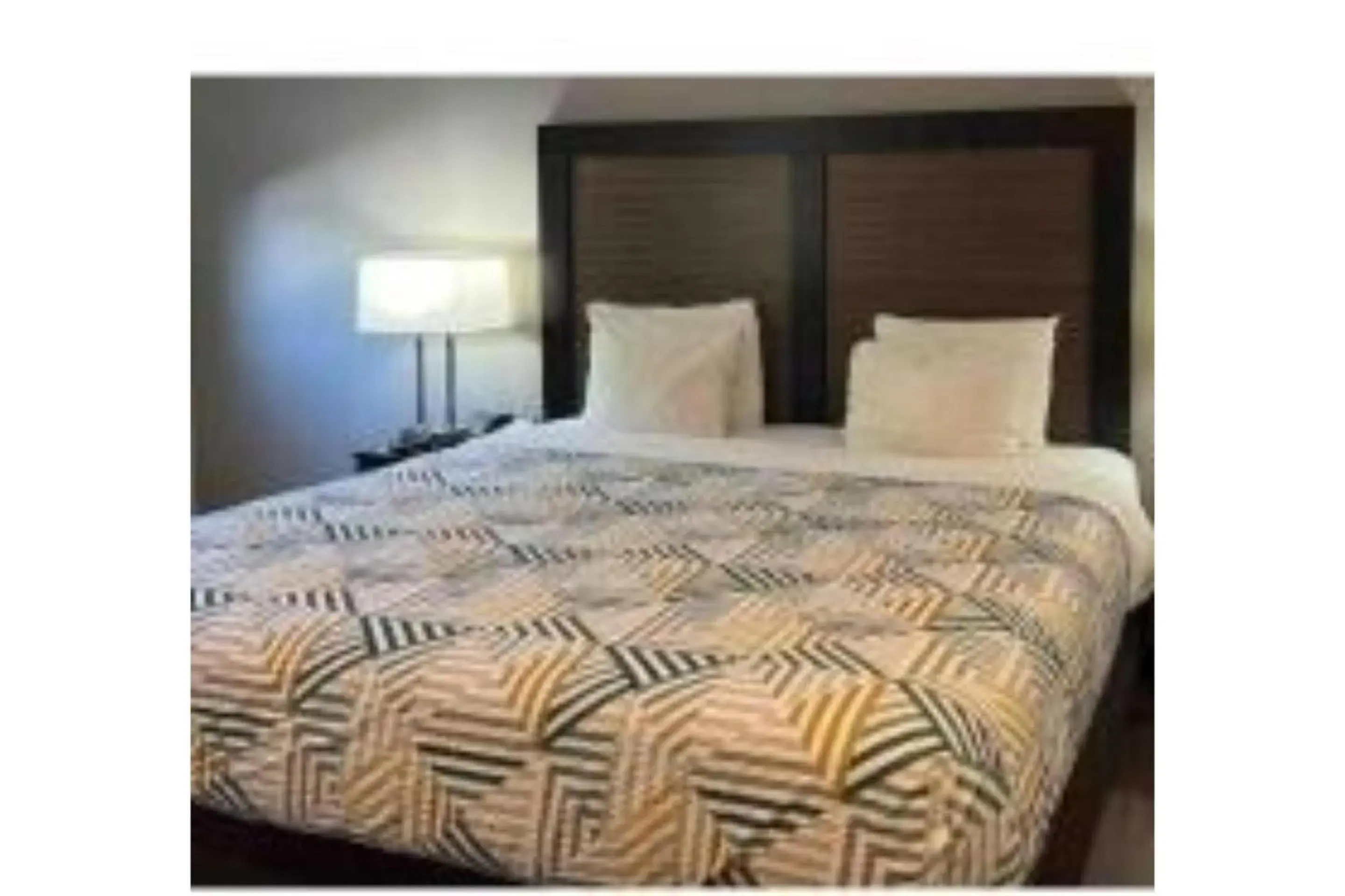 Bed in Studio 6 Suites Tucson, AZ Airport Kino Sports Complex Bed in Studio 6 Suites Tucson, AZ Airport Kino Sports Complex