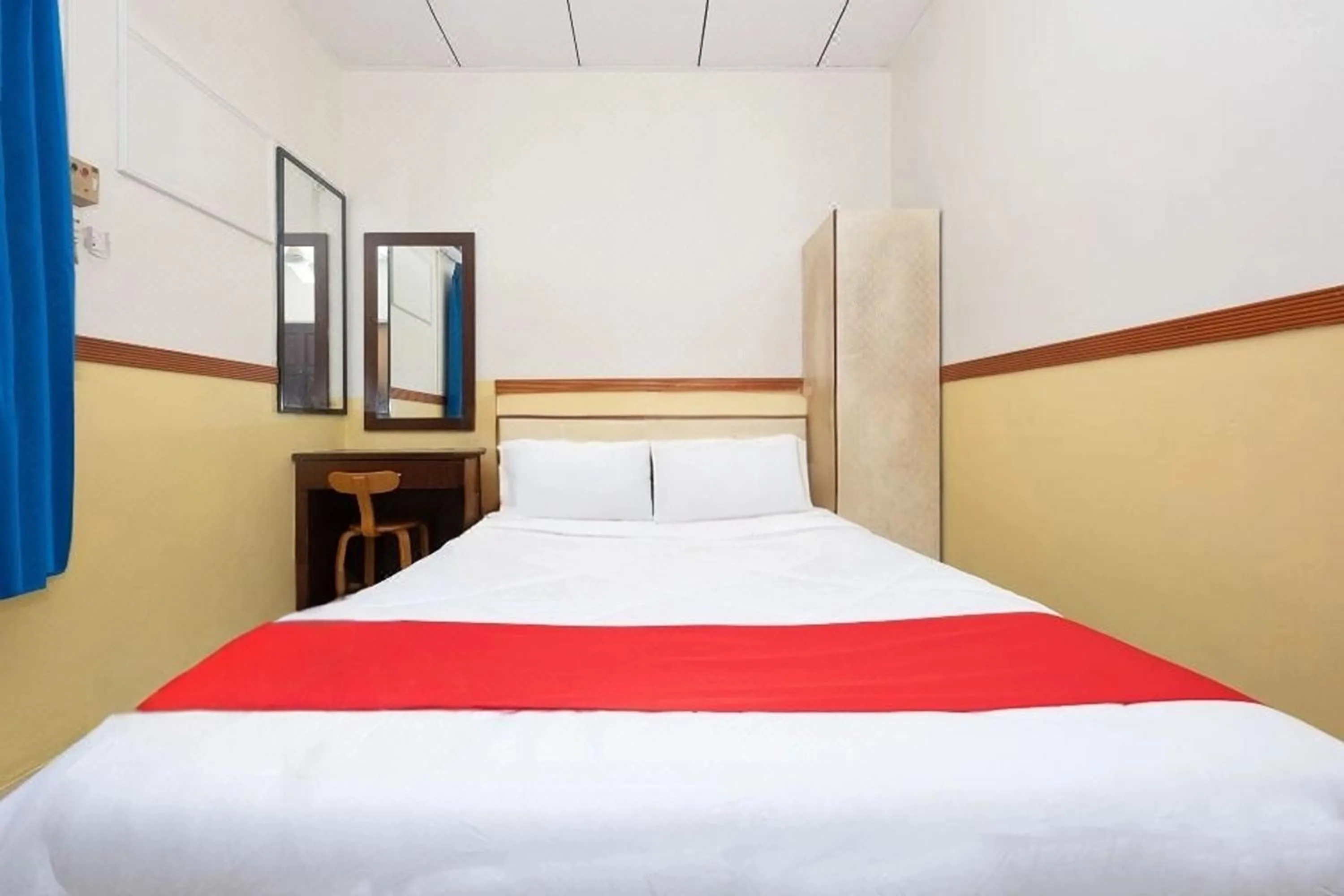 Bed in Lumut Villa Inn