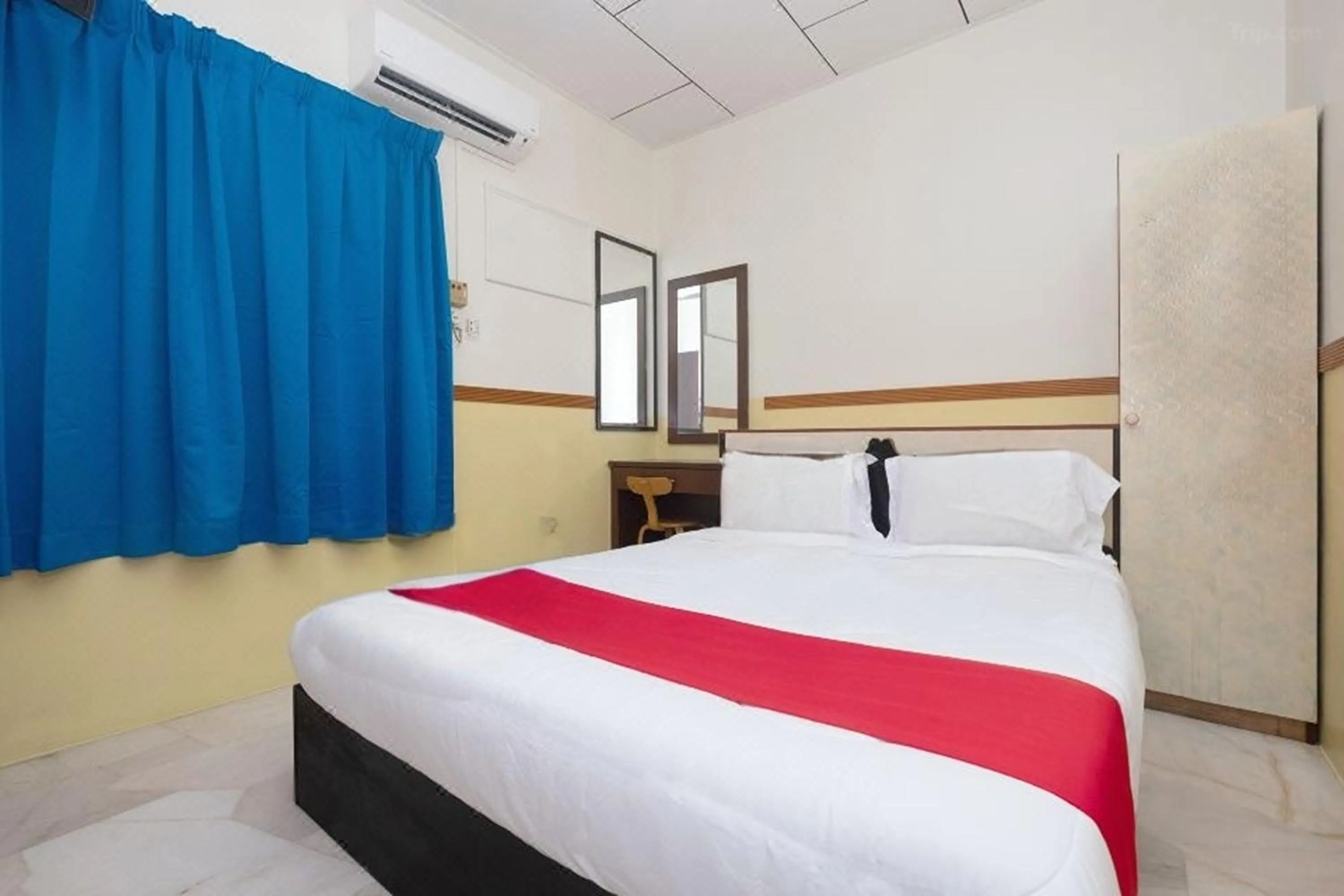 Bed in Lumut Villa Inn