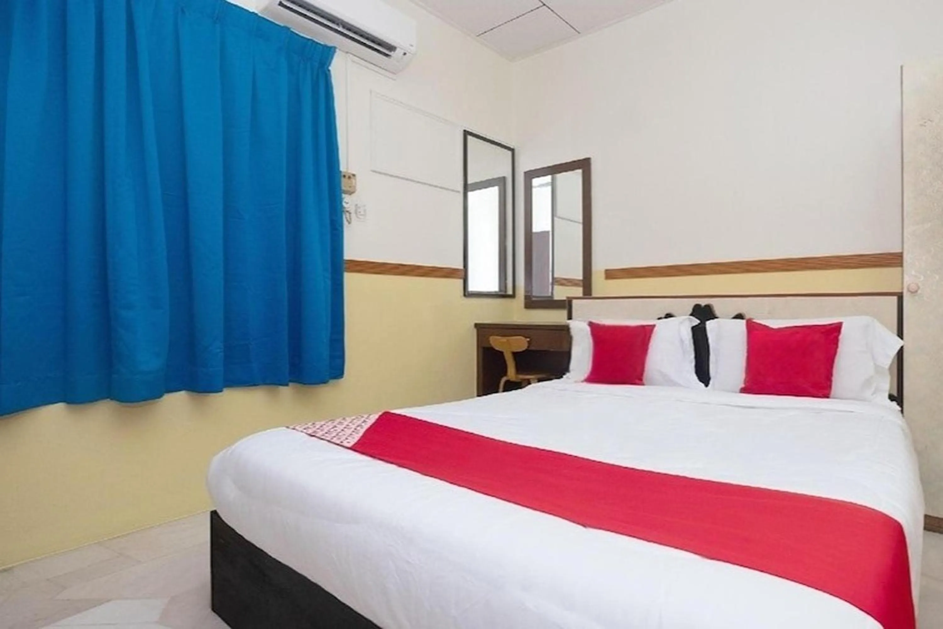 Bed in Lumut Villa Inn