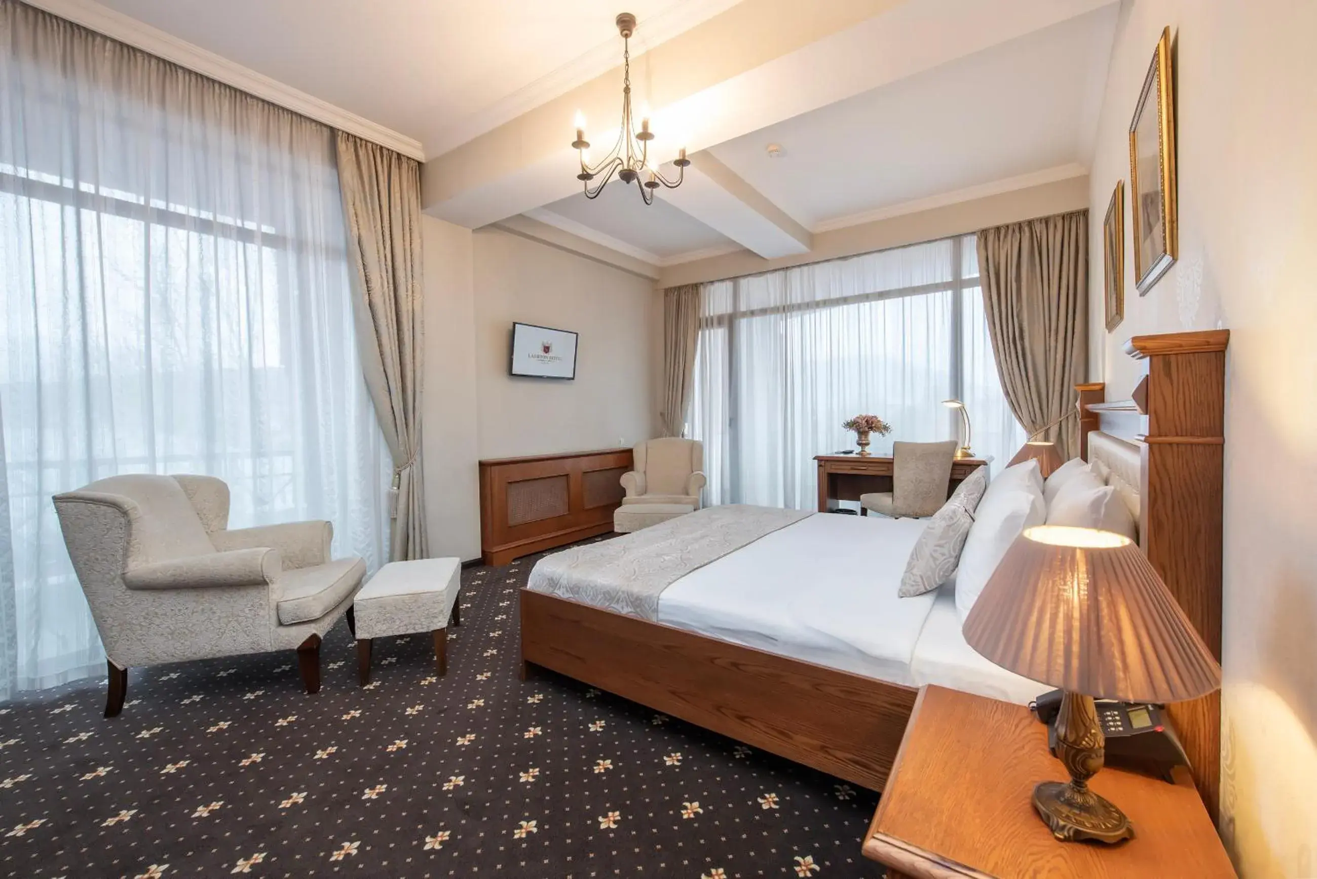 Superior Double or Twin Room with Terrace in Tbilisi Laerton Hotel Superior Double or Twin Room with Terrace in Tbilisi Laerton Hotel