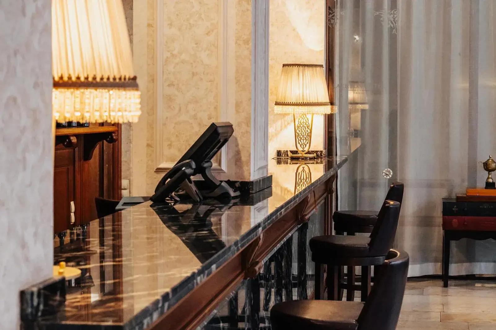 Lounge or bar in Tbilisi Laerton Hotel Lounge or bar in Tbilisi Laerton Hotel