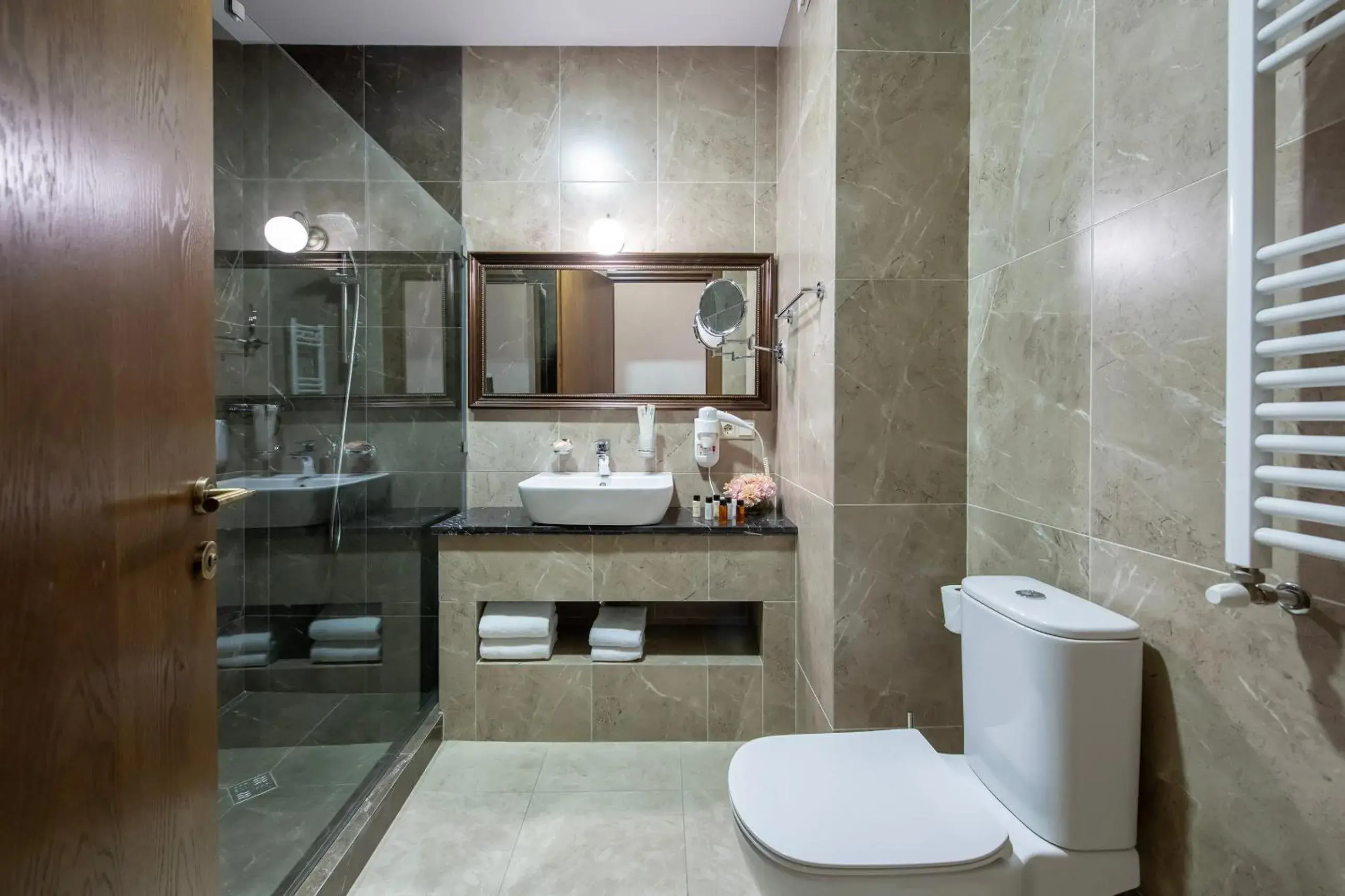 Bathroom in Tbilisi Laerton Hotel Bathroom in Tbilisi Laerton Hotel