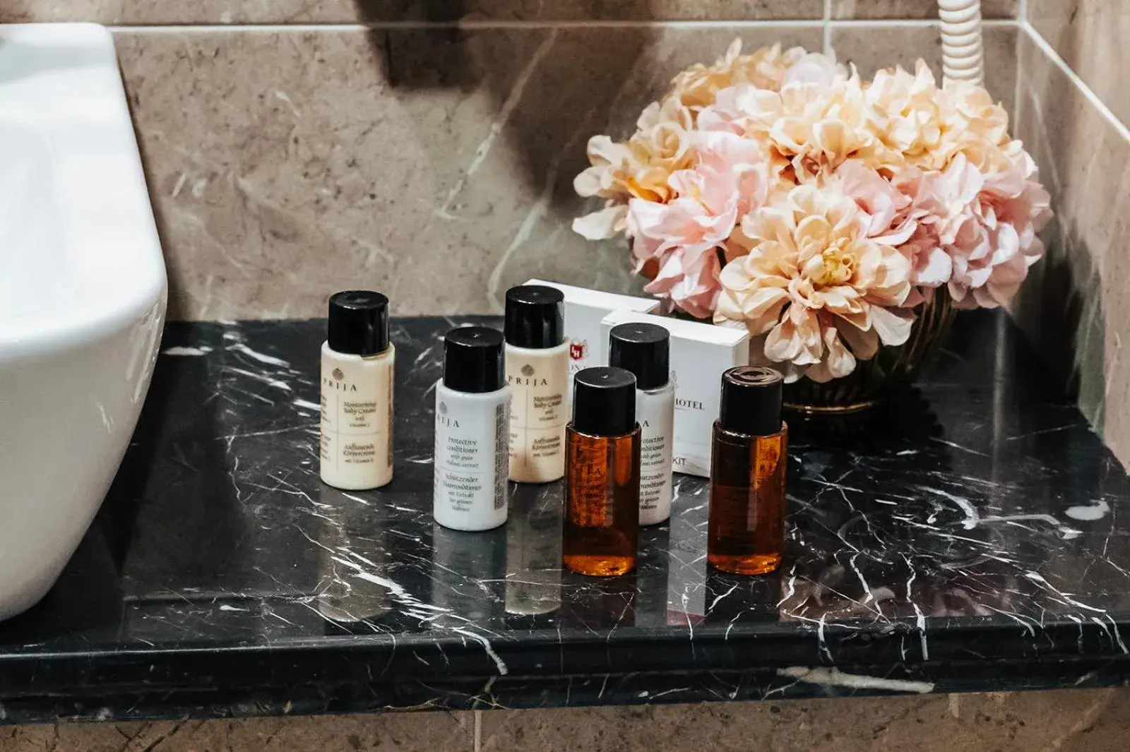 Bathroom in Tbilisi Laerton Hotel Bathroom in Tbilisi Laerton Hotel