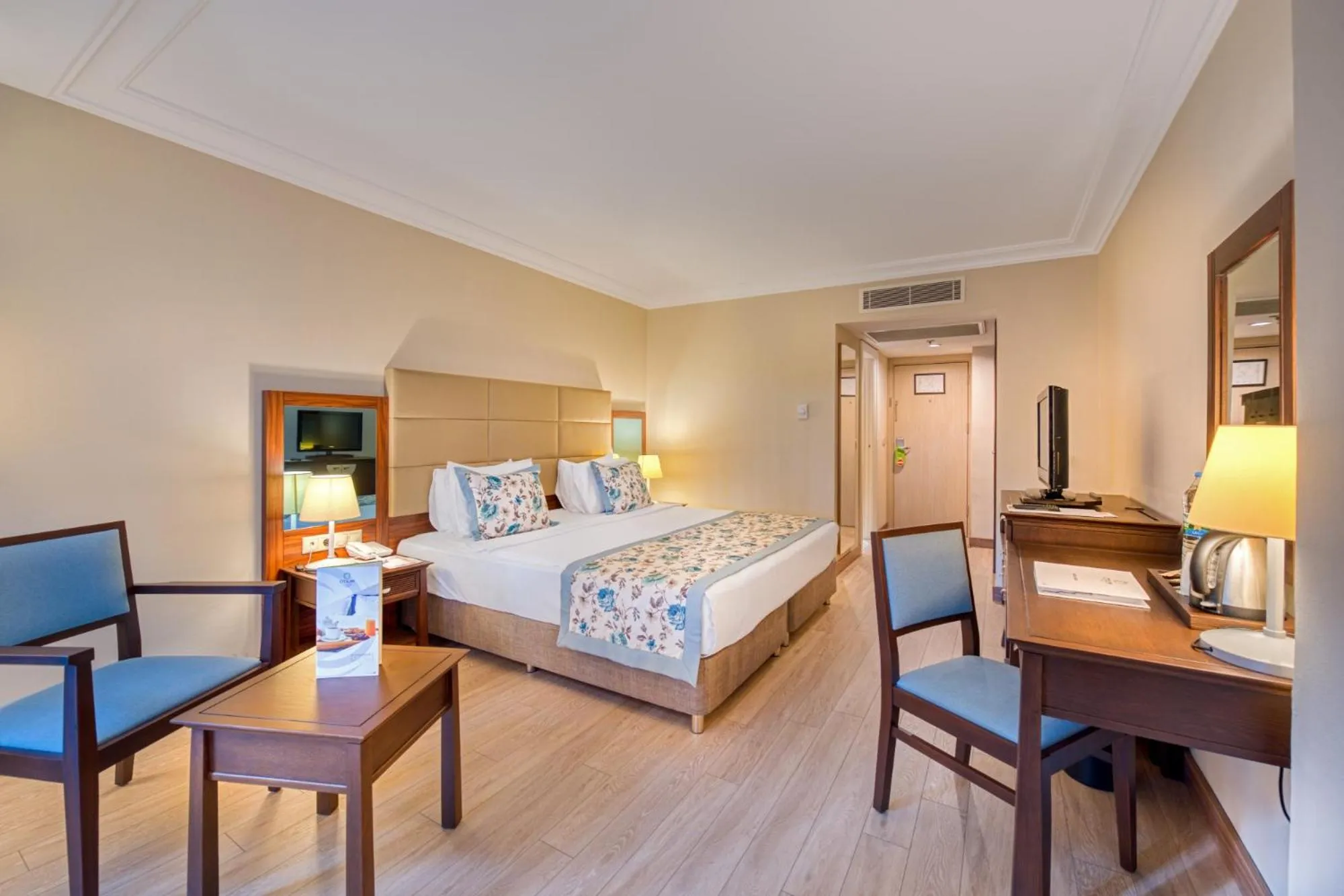 Photo of the whole room, Bed in Seven Seas Hotel Life - Ultra All Inclusive & Kids Concept