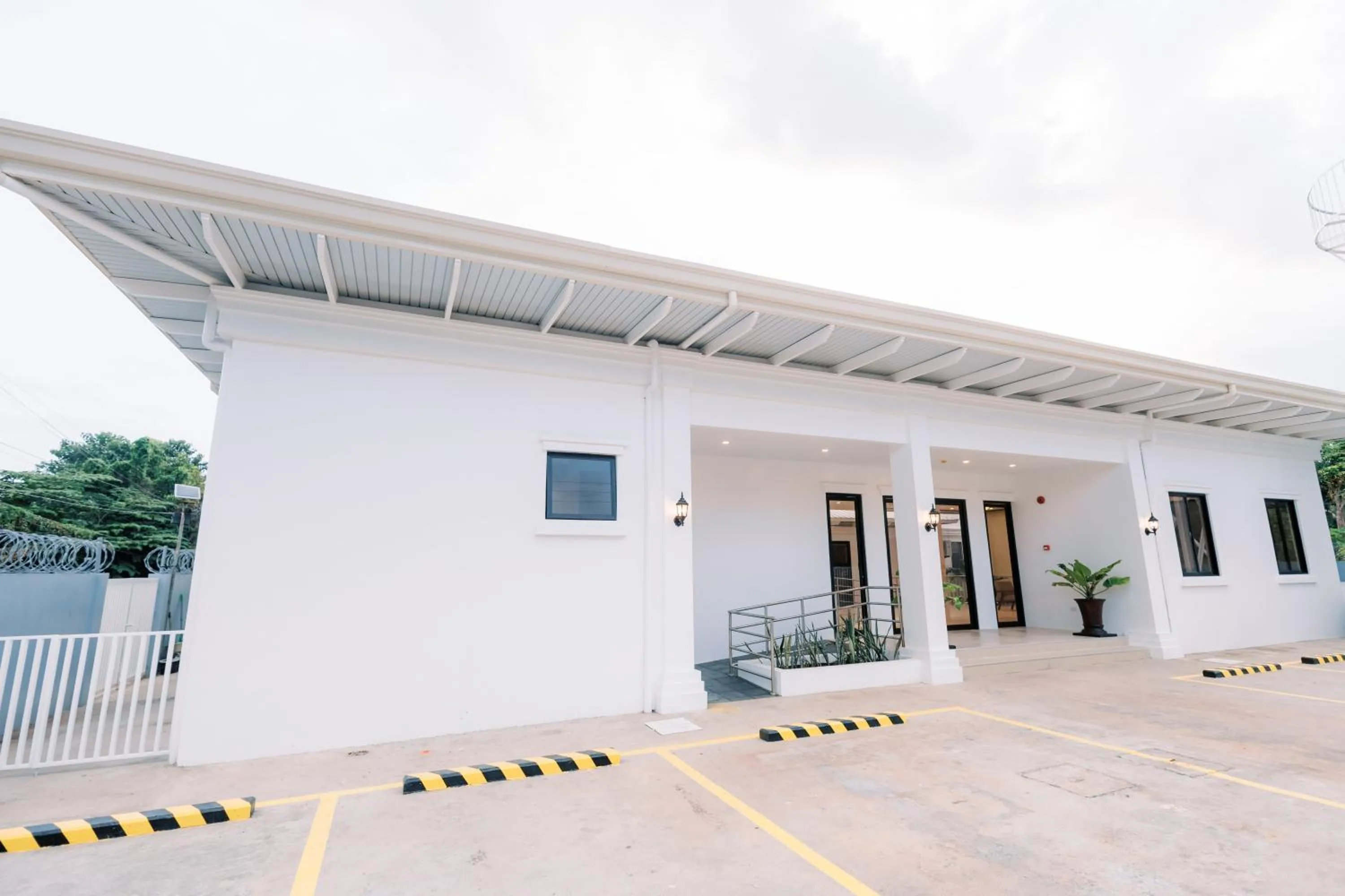 Parking in E L Westensee Resort