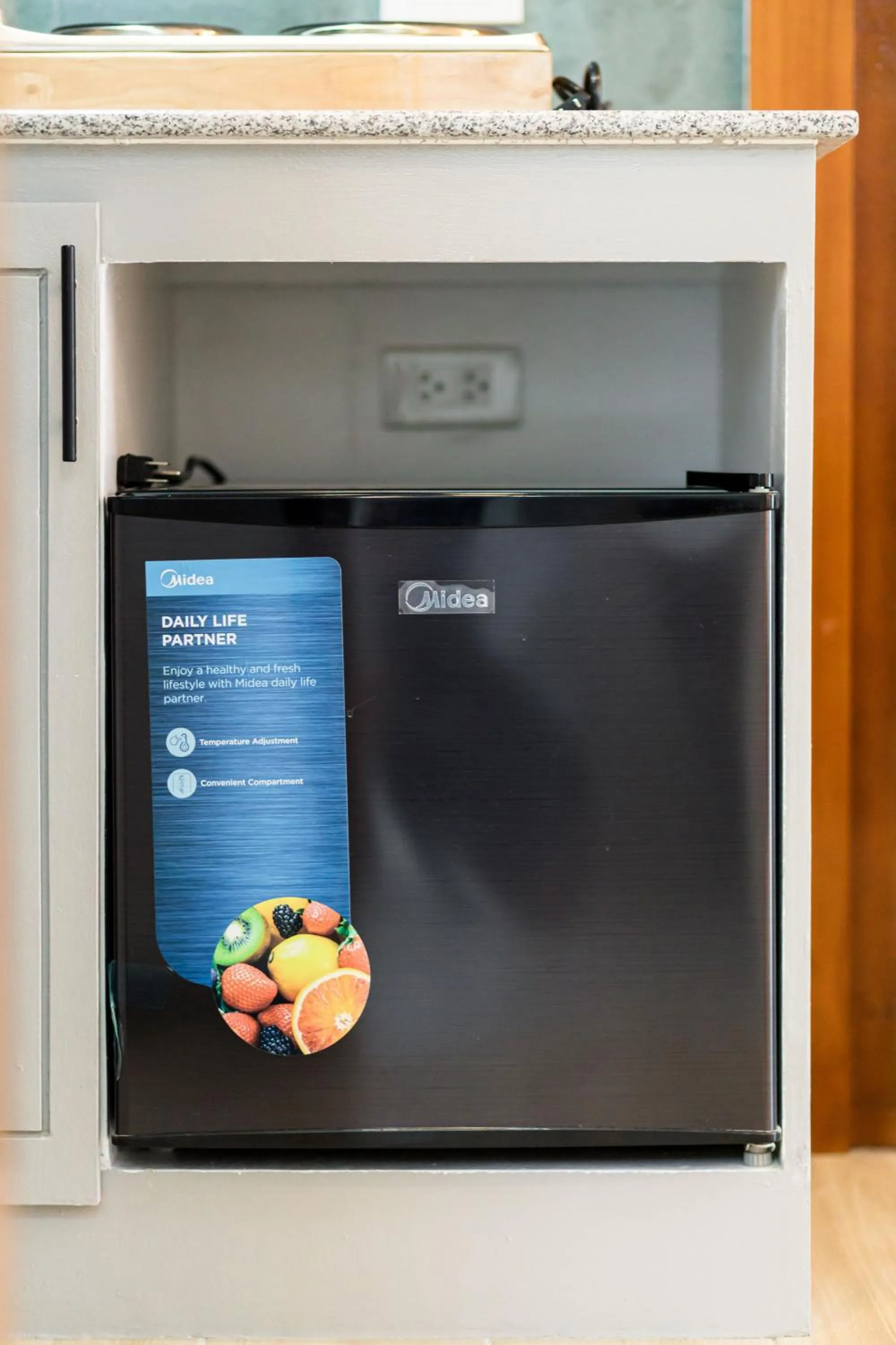 Kitchen or kitchenette in E L Westensee Resort