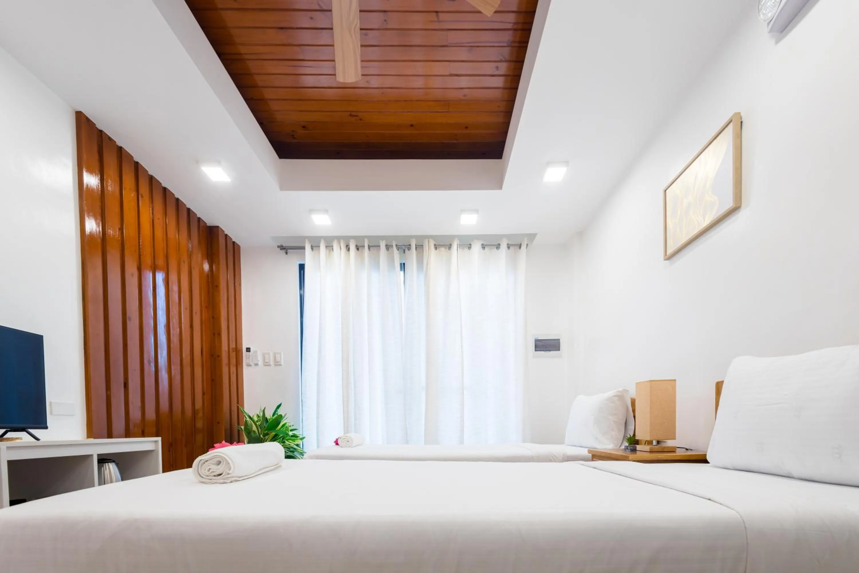 Bedroom, Bed in E L Westensee Resort