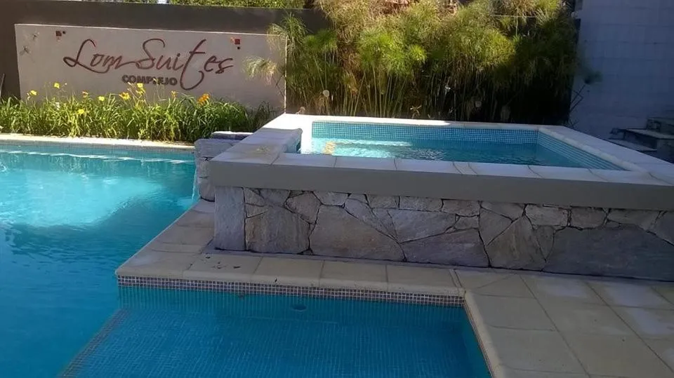 Lom Suites