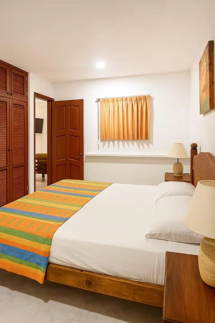 Hotel Vista Caribe 5ta Av a 5 Pasos de la Playa