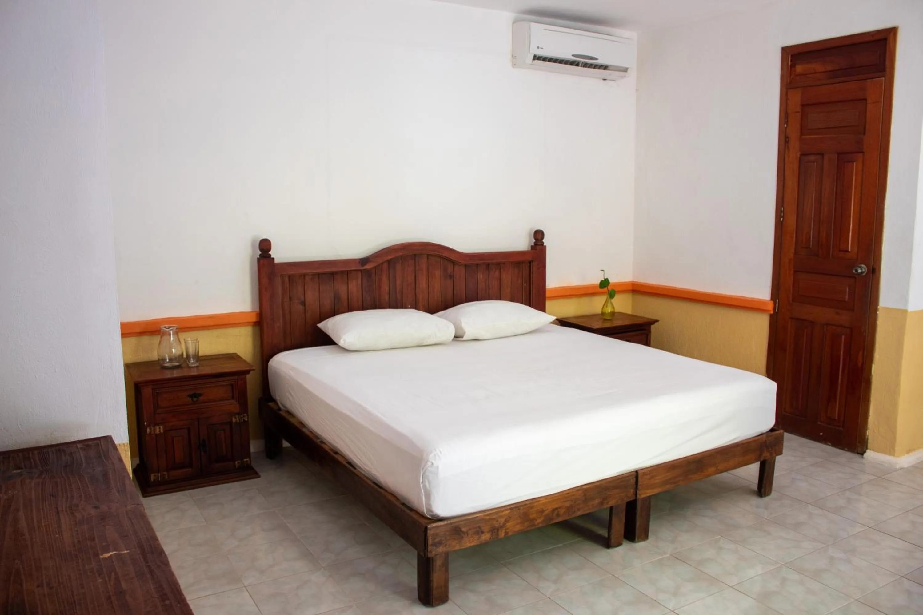 Bed in Hotel Vista Caribe 5ta Av a 5 Pasos de la Playa