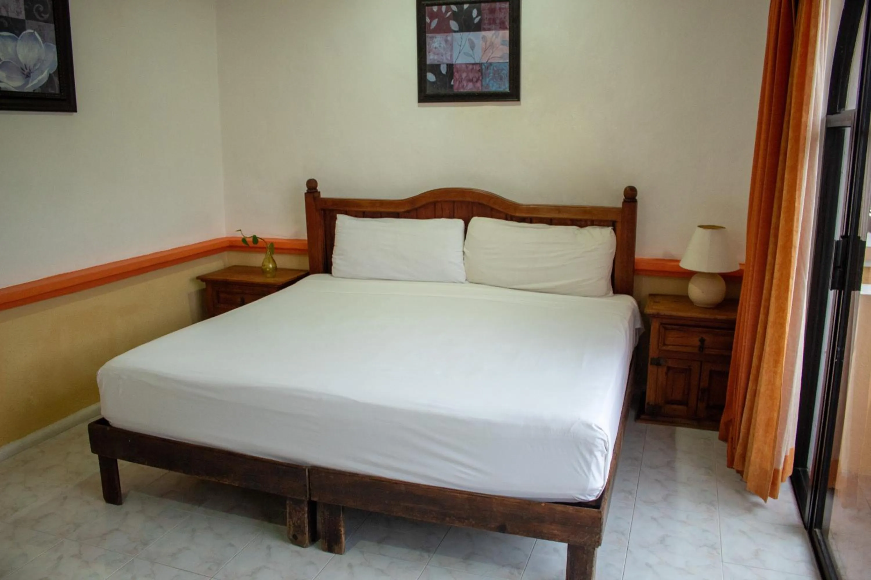 Bed in Hotel Vista Caribe 5ta Av a 5 Pasos de la Playa