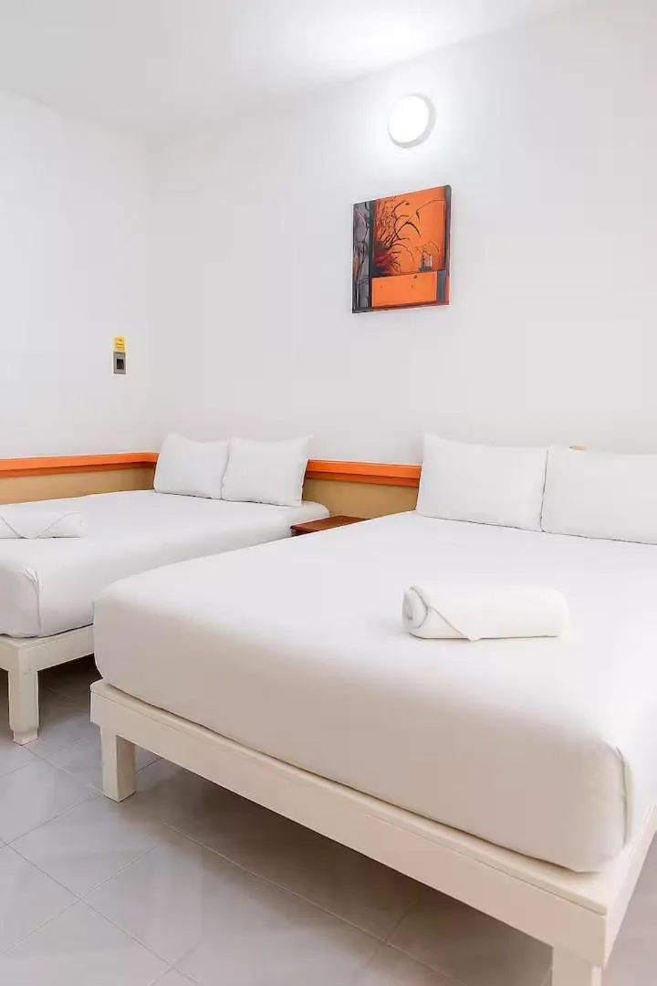 Hotel Vista Caribe 5ta Av a 5 Pasos de la Playa