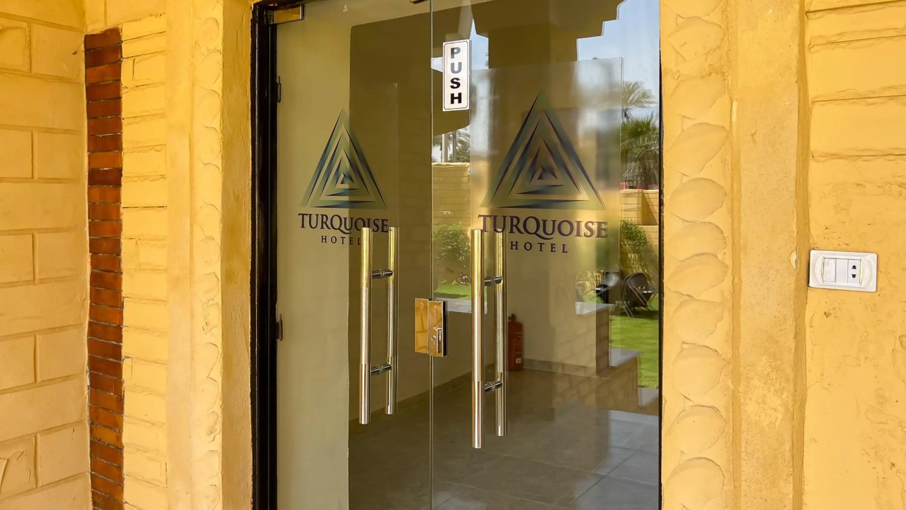 Facade/entrance in Turquoise Pyramids Gate Hotel City Centre