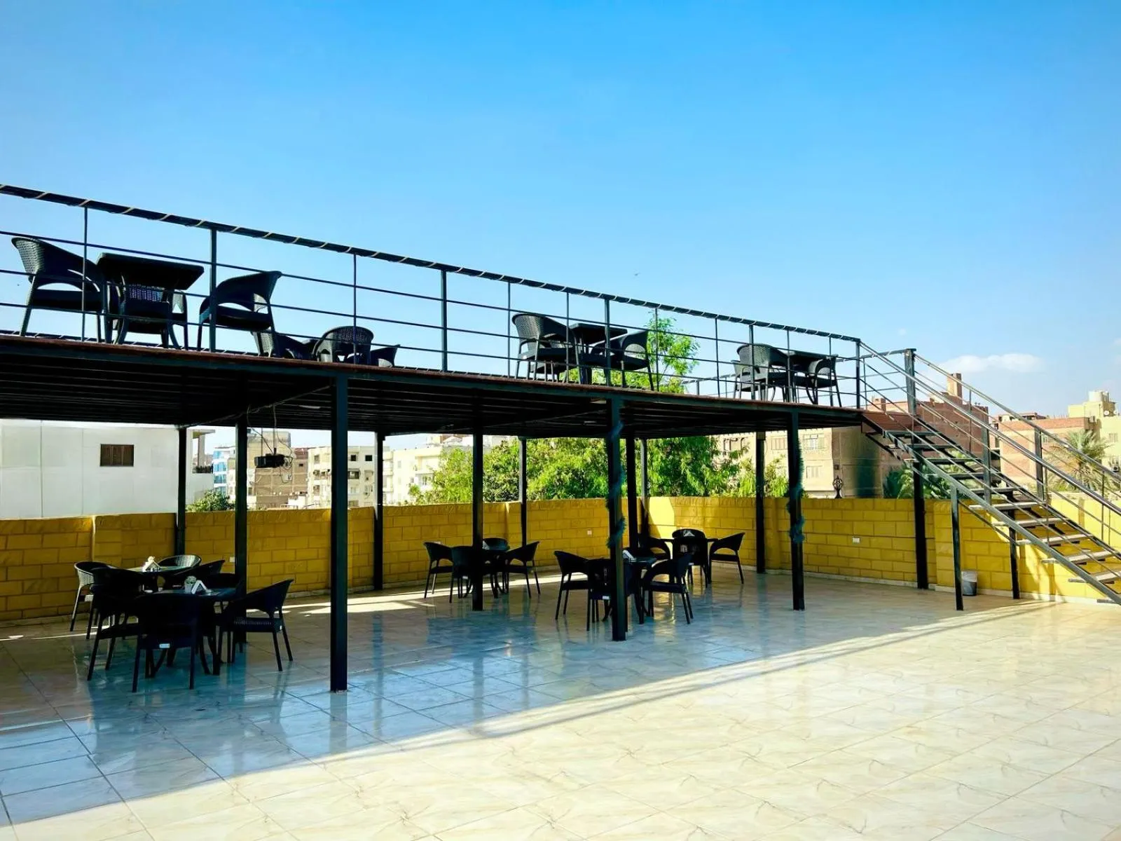 Restaurant/places to eat in Turquoise Pyramids Gate Hotel City Centre