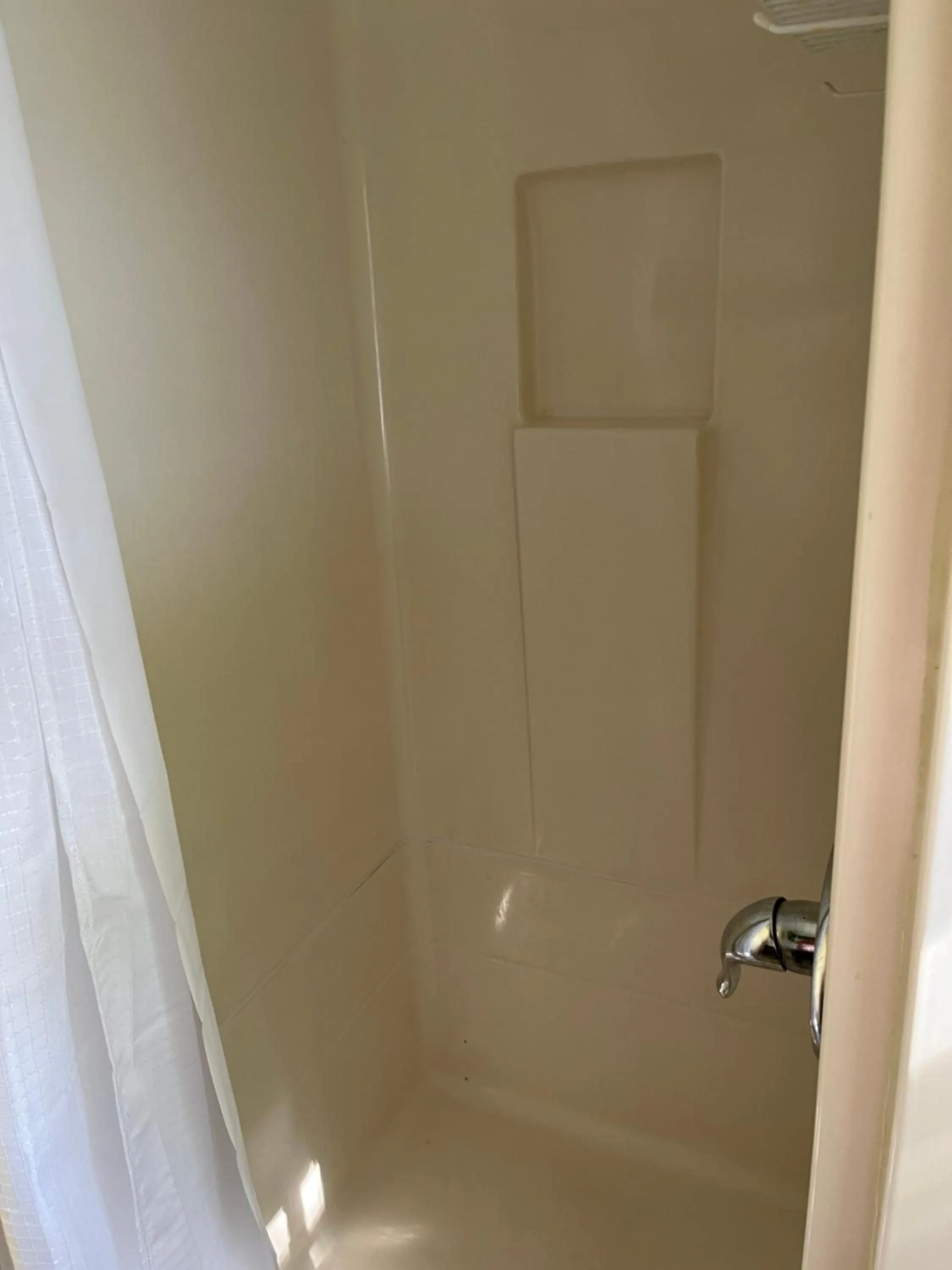 Shower in White Mountain Cottages