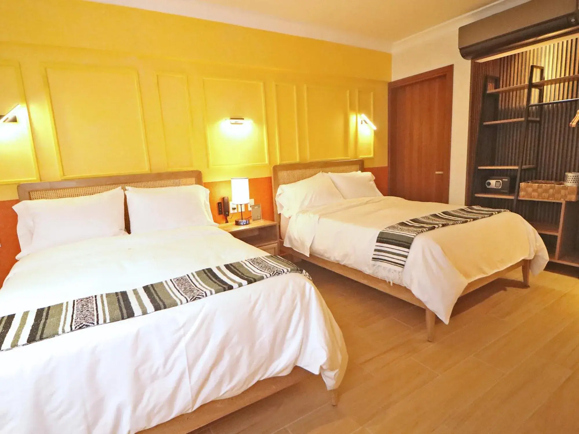 Superior Double Room with Two Double Beds in Hotel Boutique Típico Superior Double Room with Two Double Beds in Hotel Boutique Típico