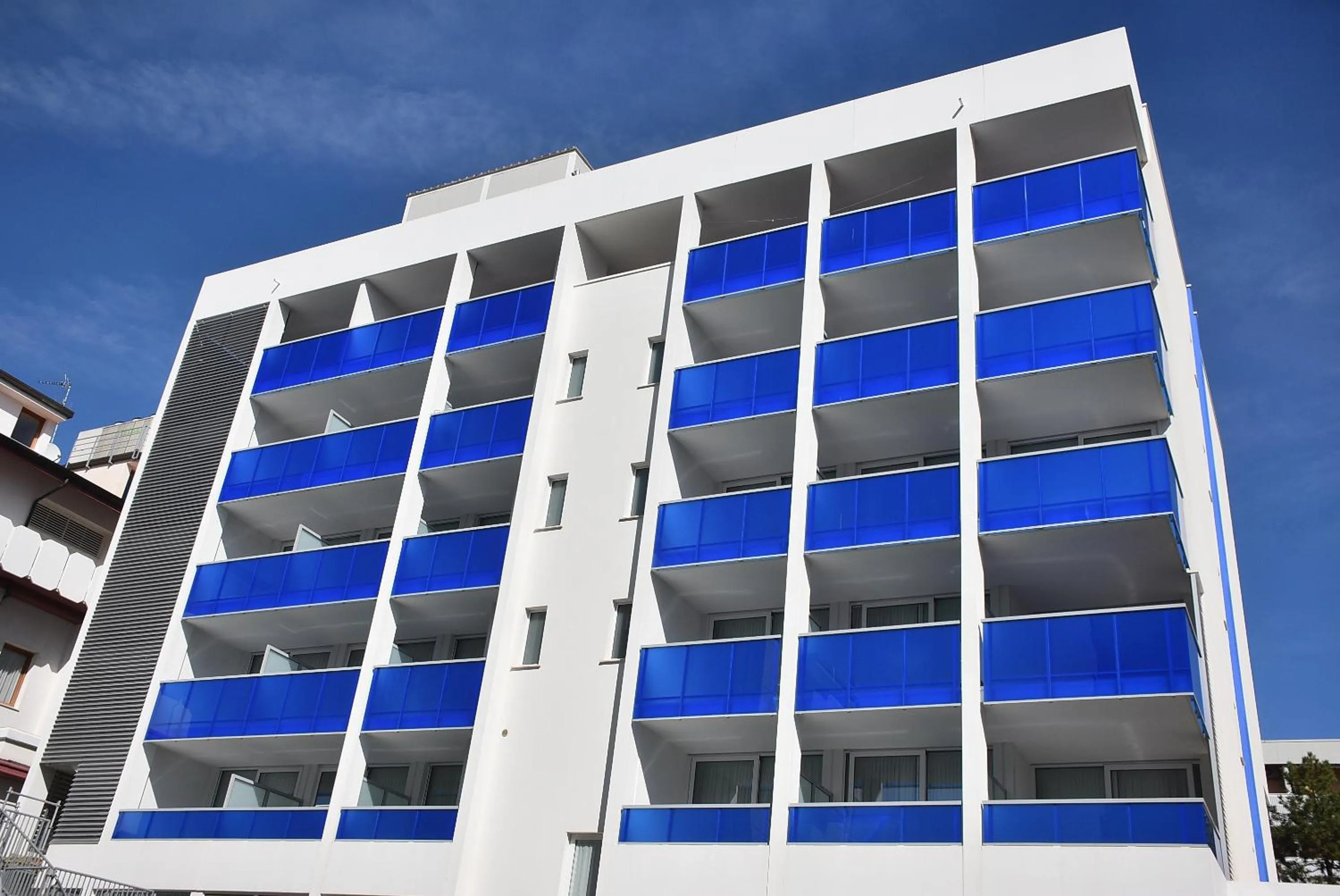 Property building in Hotel Montreal