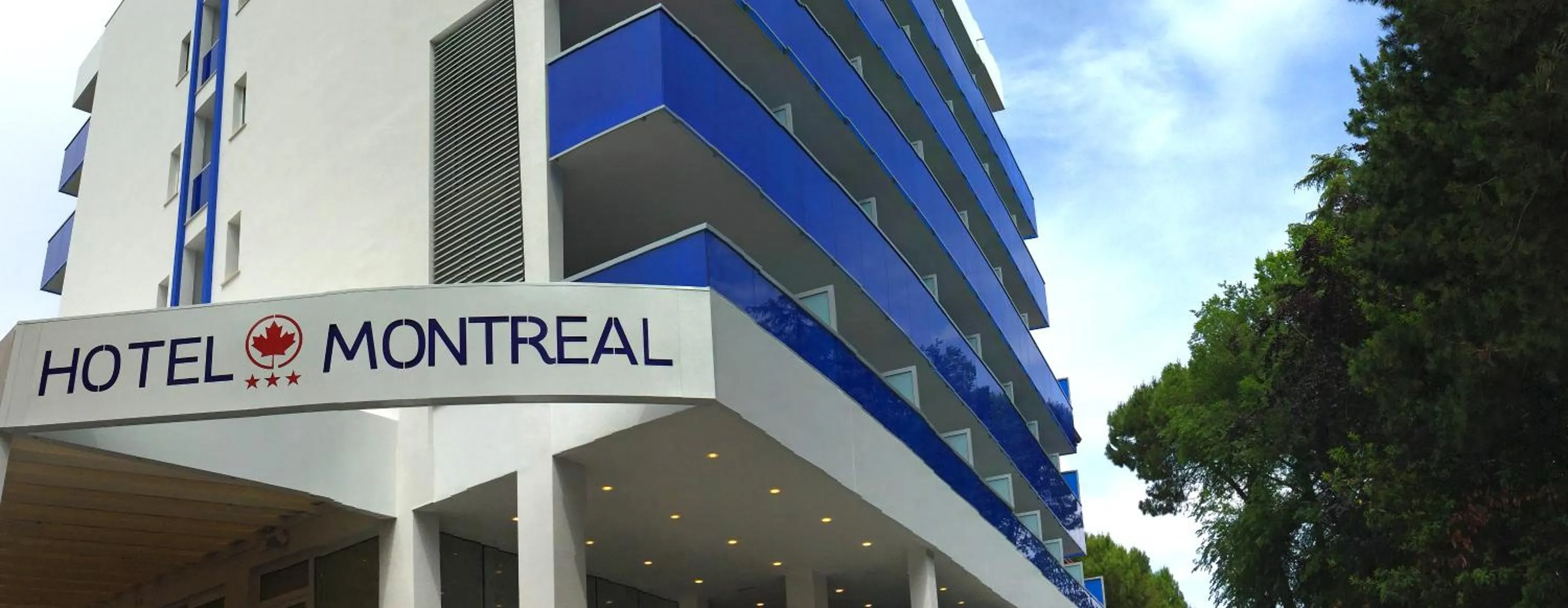 Property logo or sign in Hotel Montreal