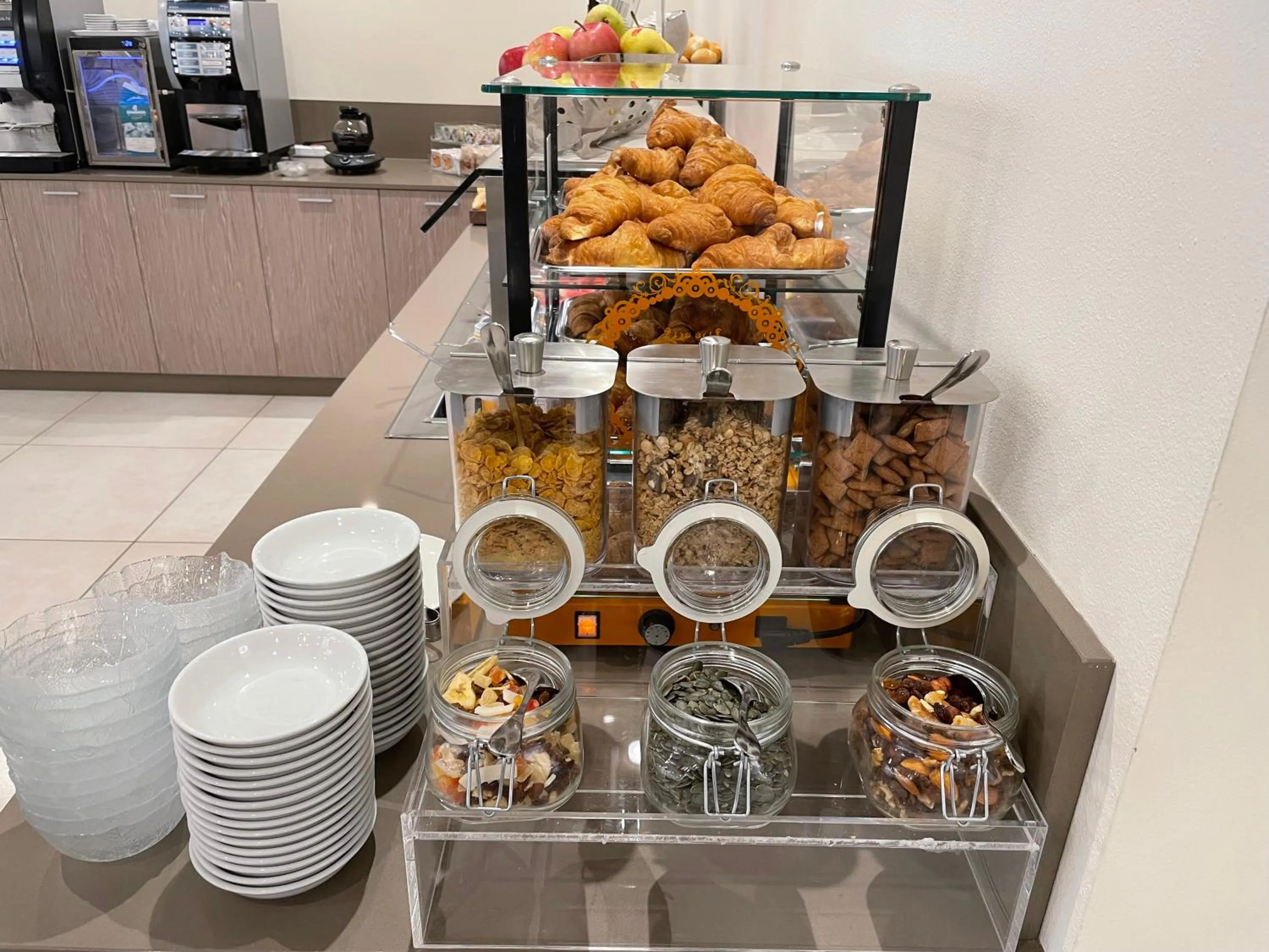 Food in Hotel Montreal