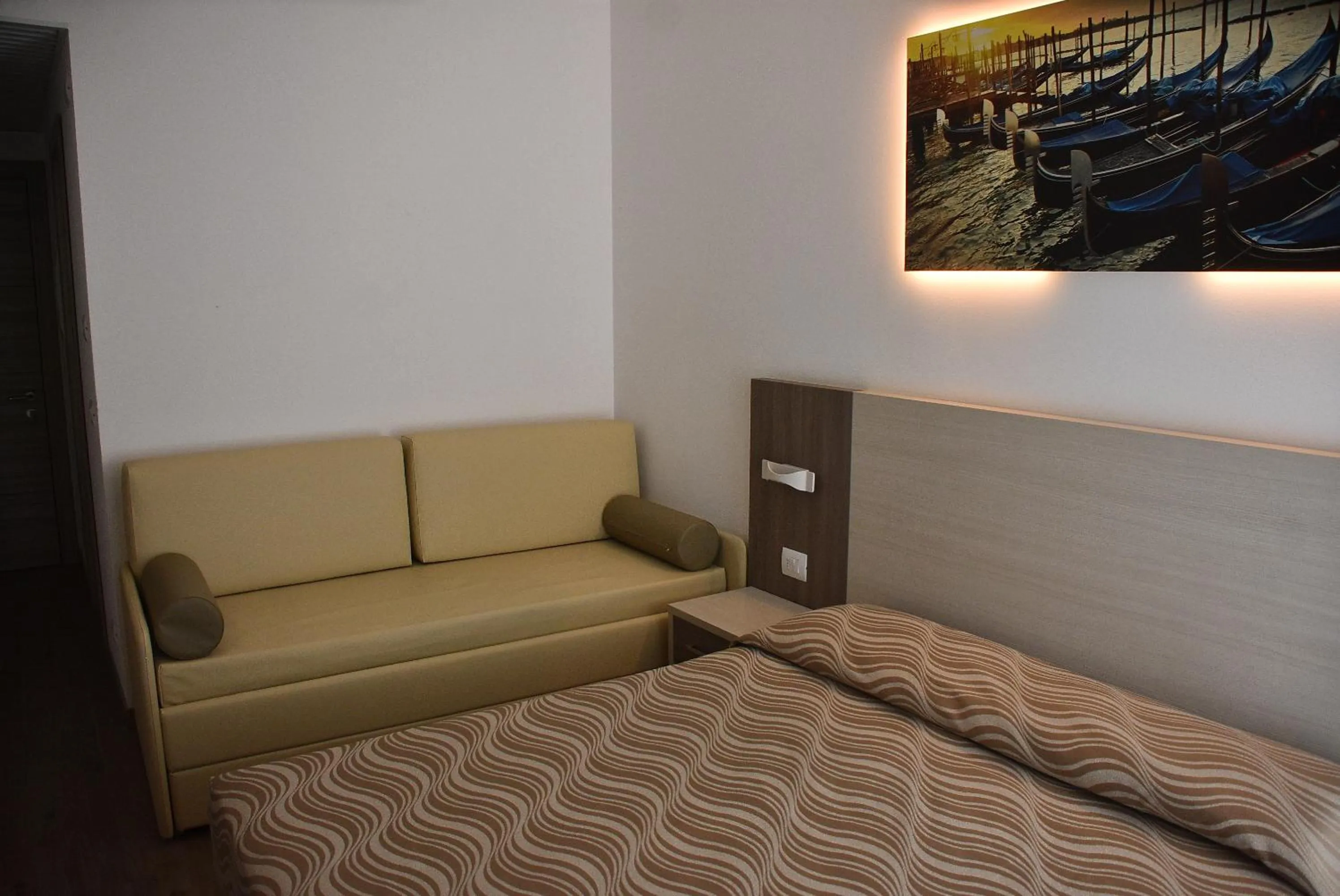 Bedroom, Bed in Hotel Montreal