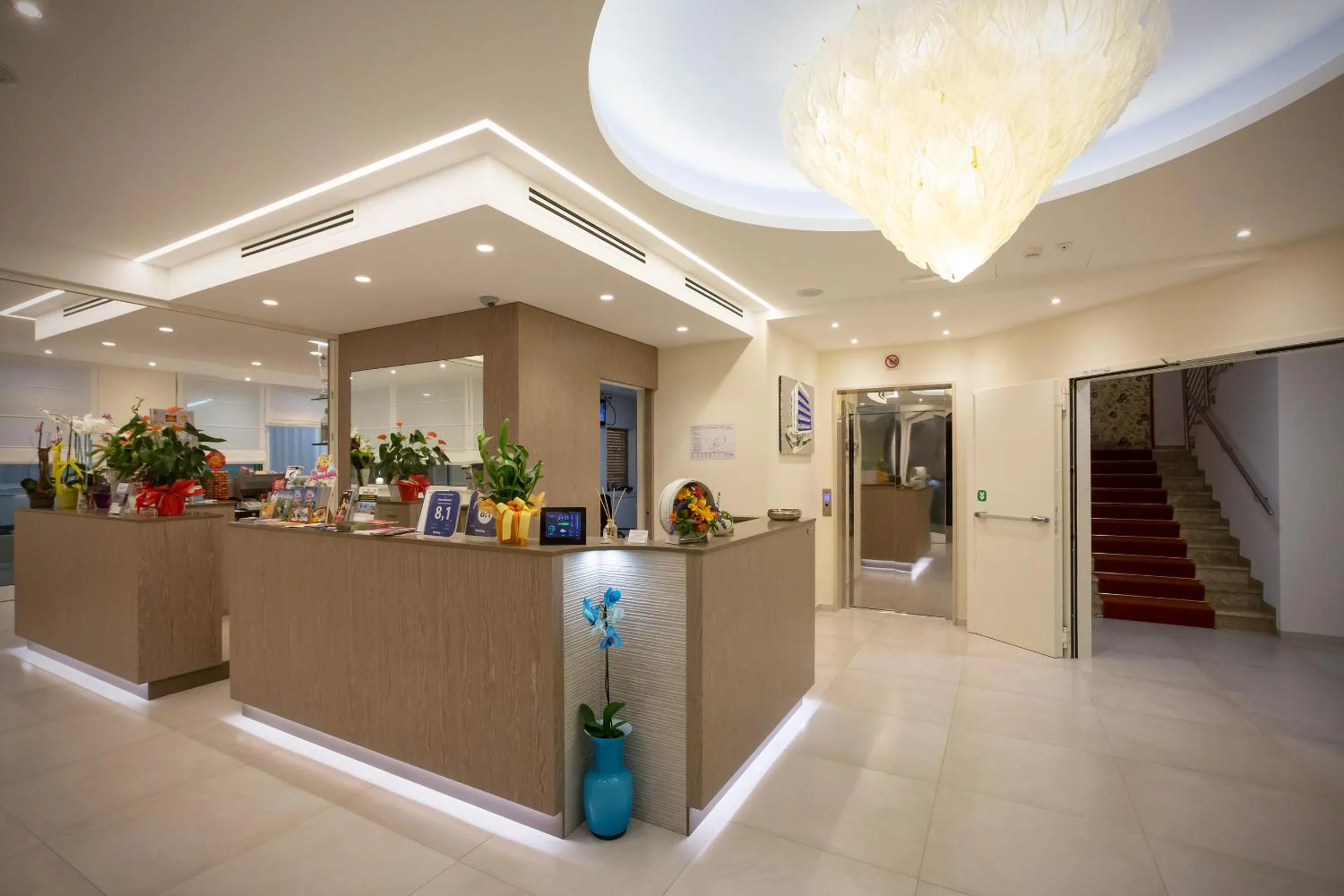 Lobby or reception in Hotel Montreal