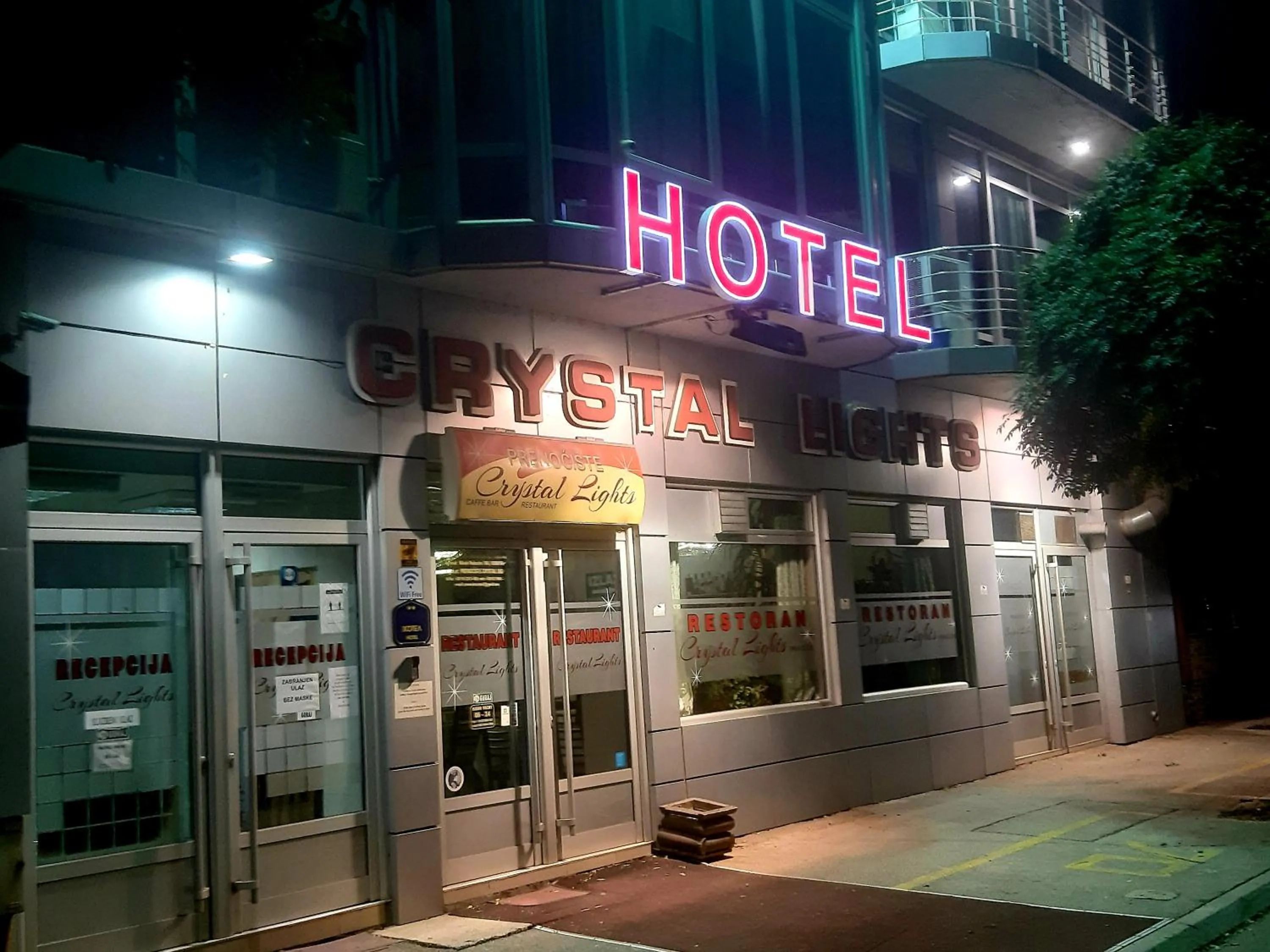 HOTEL Crystal Lights