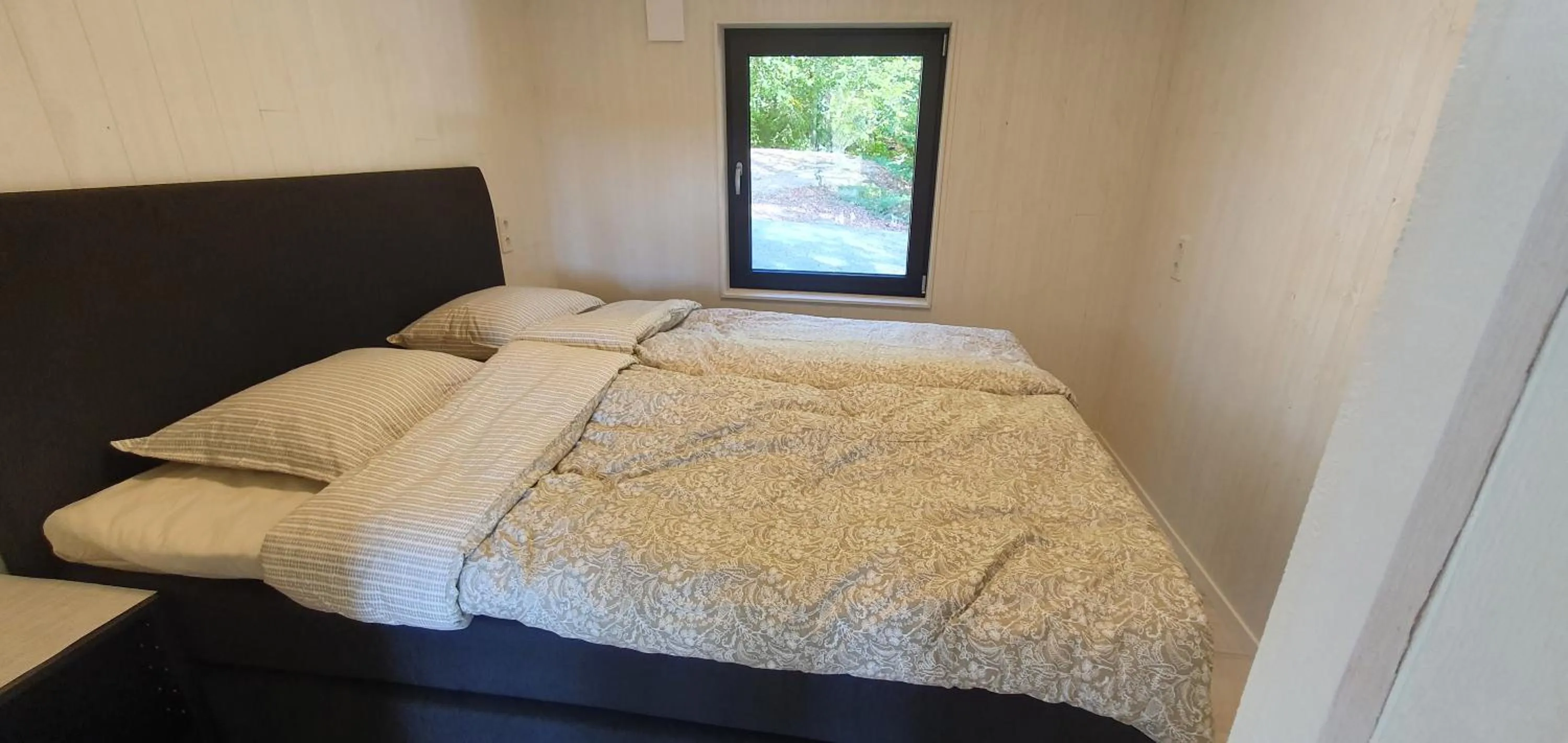 Bed in Långasjönäs Camping & Stugby