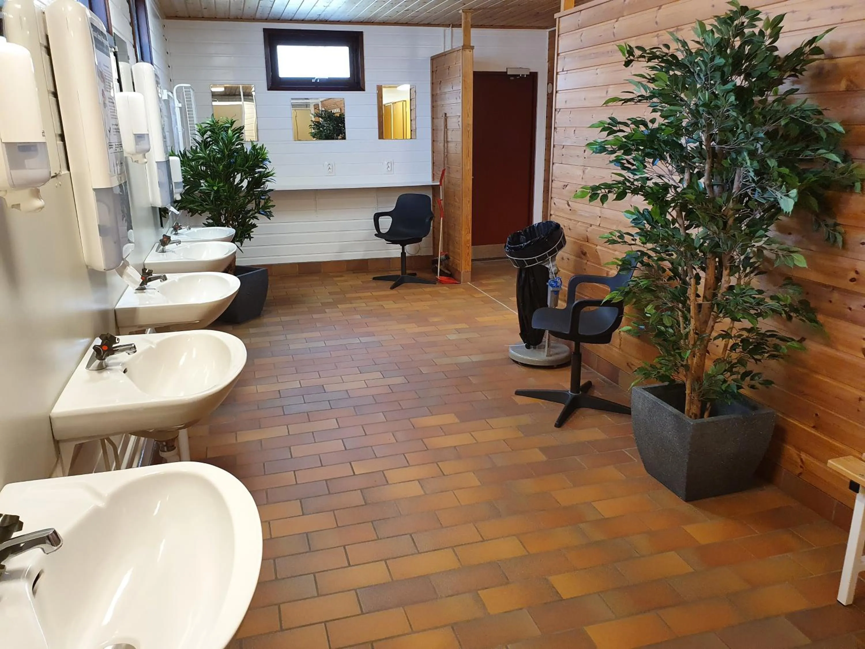 Långasjönäs Camping & Stugby