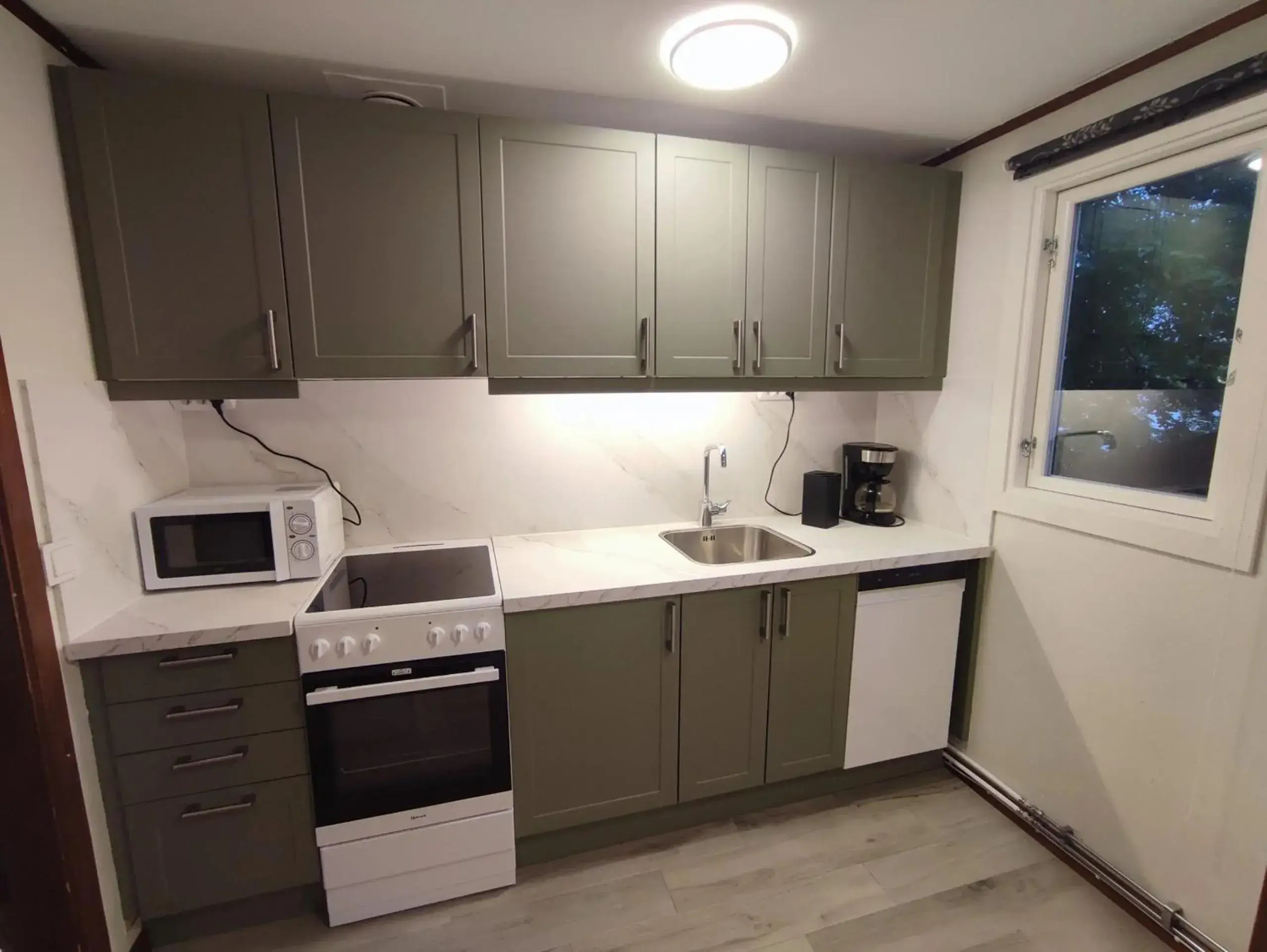 Large Two-Bedroom House (6 Adults) in Långasjönäs Camping & Stugby Large Two-Bedroom House (6 Adults) in Långasjönäs Camping & Stugby