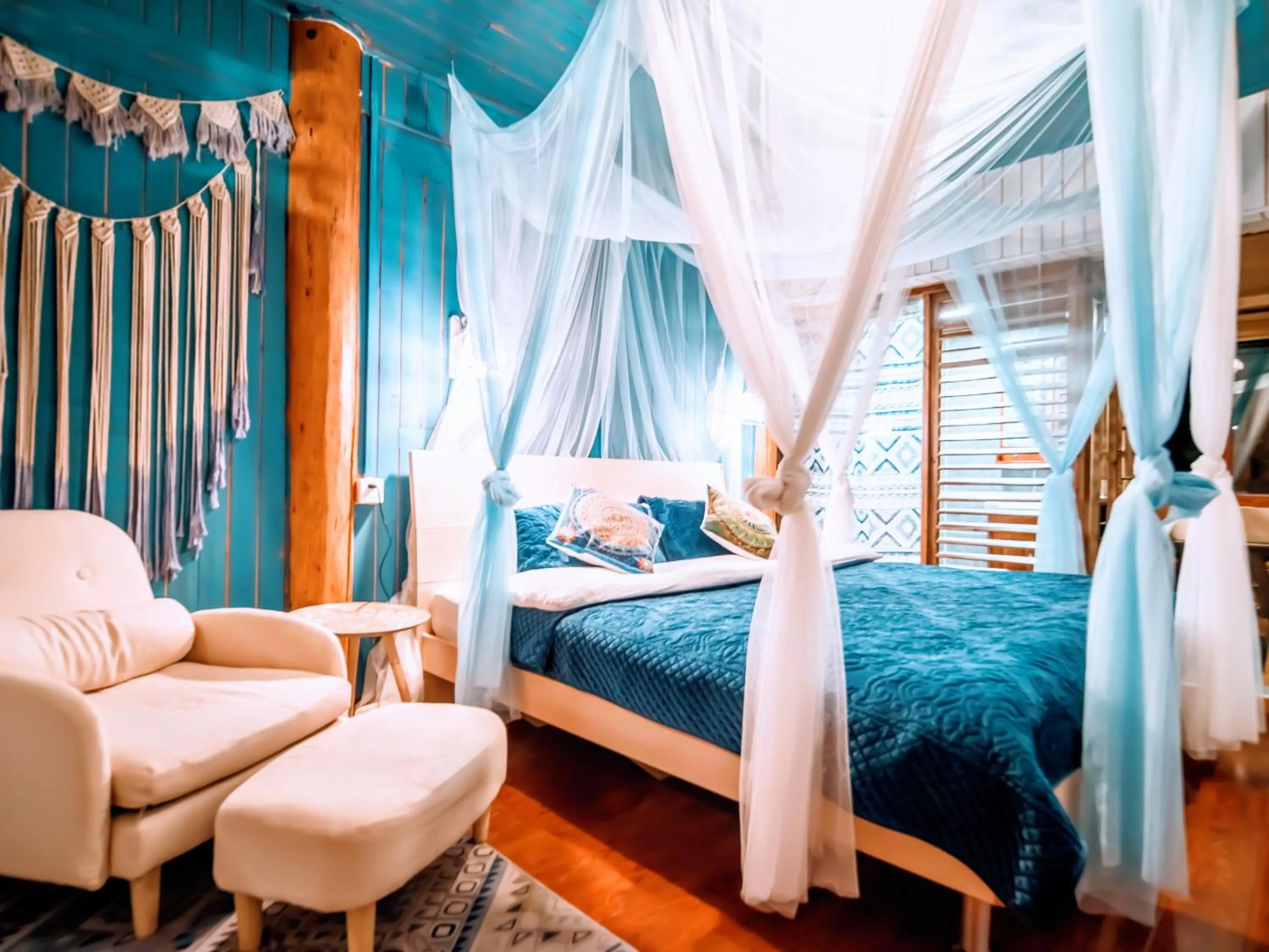 Photo of the whole room, Bed in Tuo Tuo Guest House